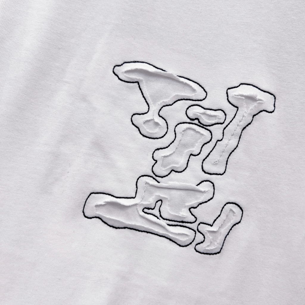 Elvare Club® T-Shirt