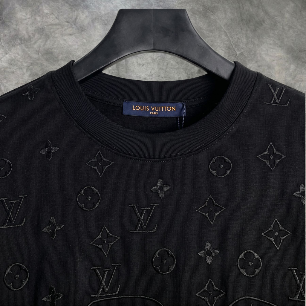Elvare Club® T-shirt