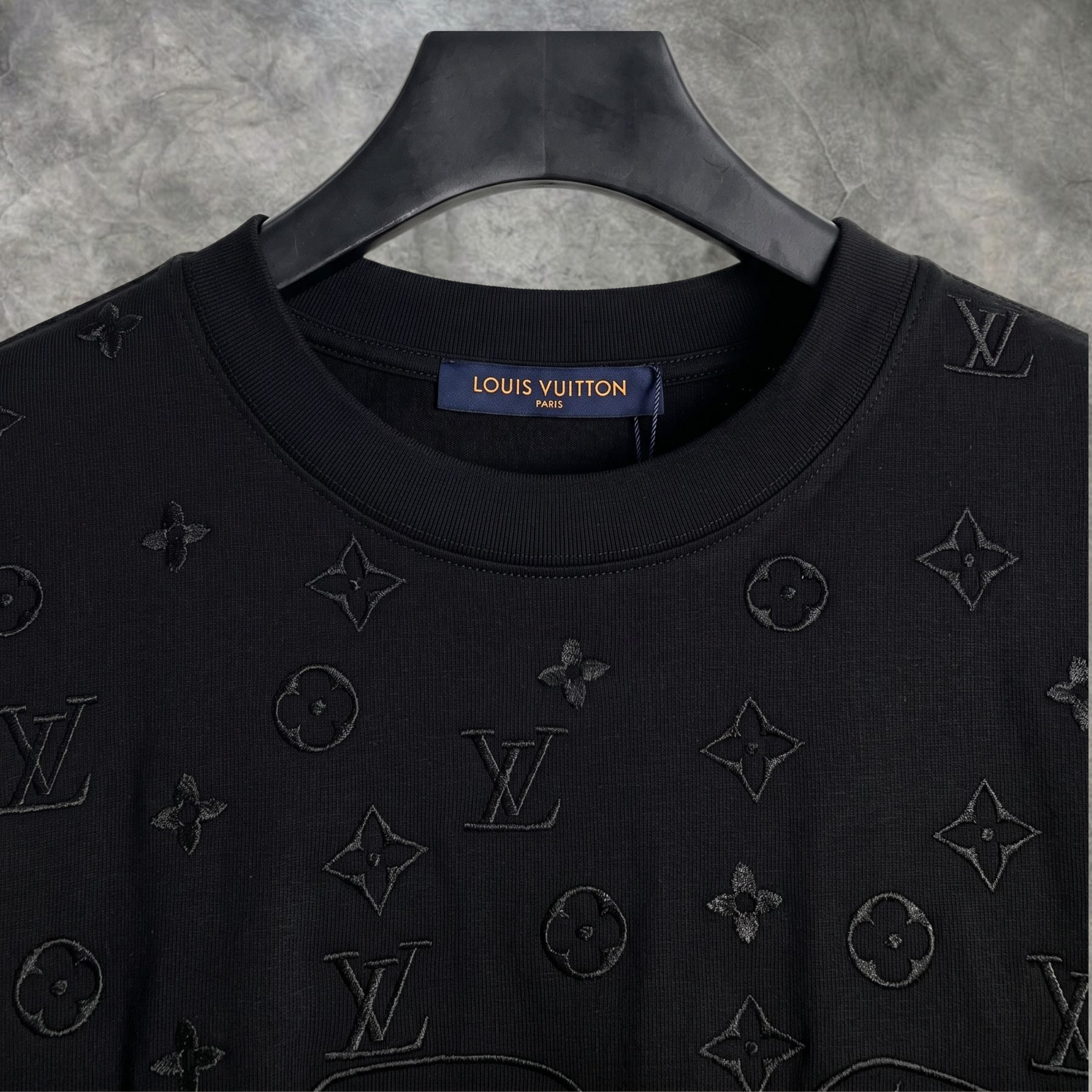 Elvare Club® T-shirt