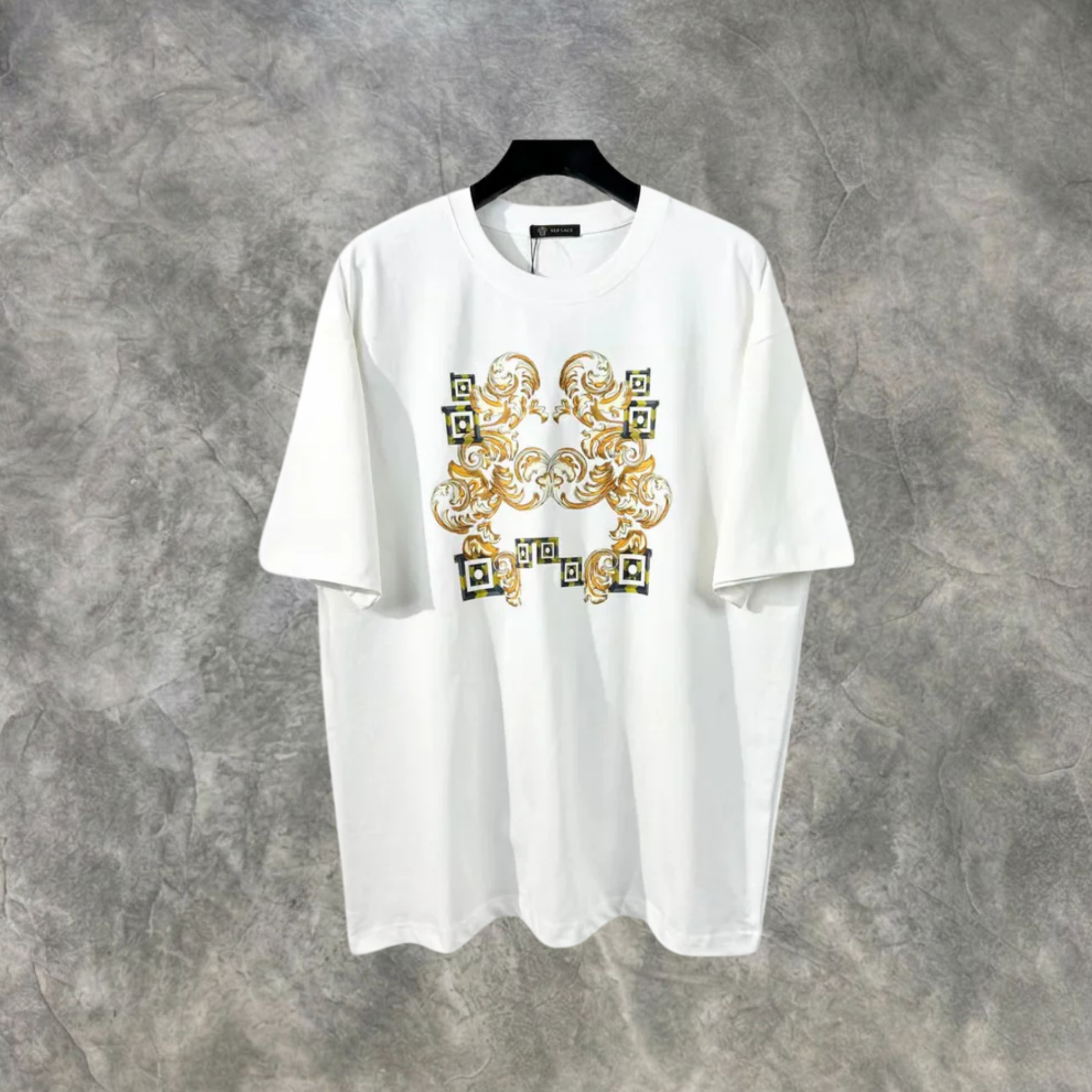 Elvare Club® T-Shirt
