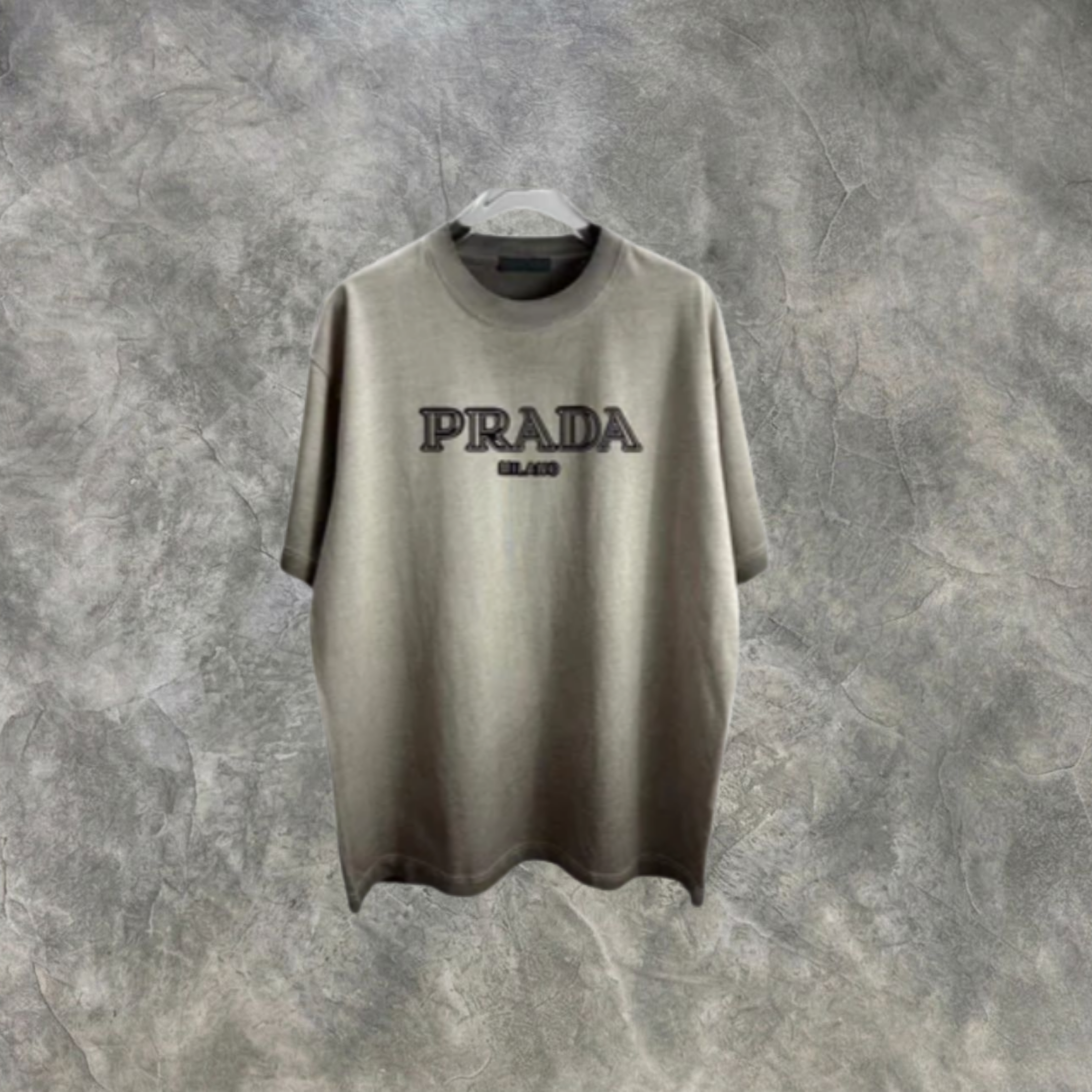Elvare Club® T-Shirt