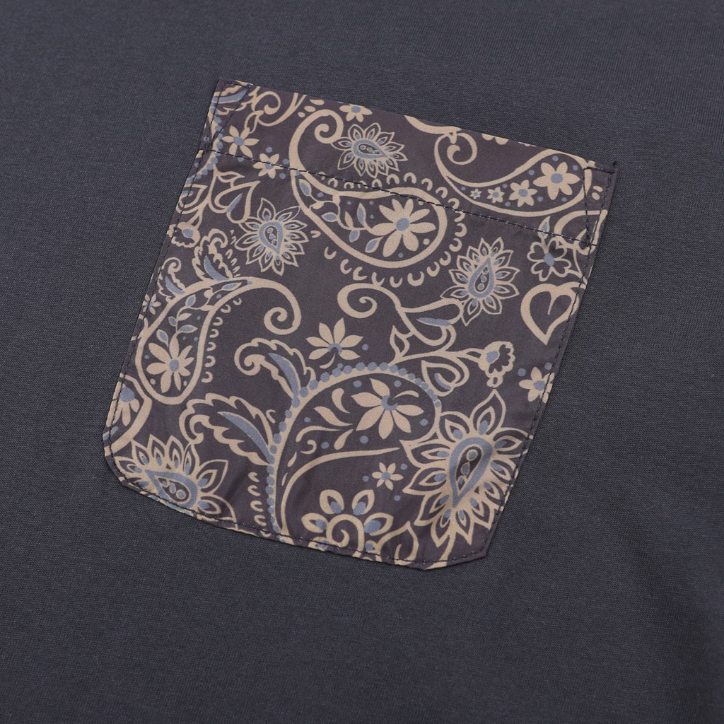 Elvare Club® T-shirt