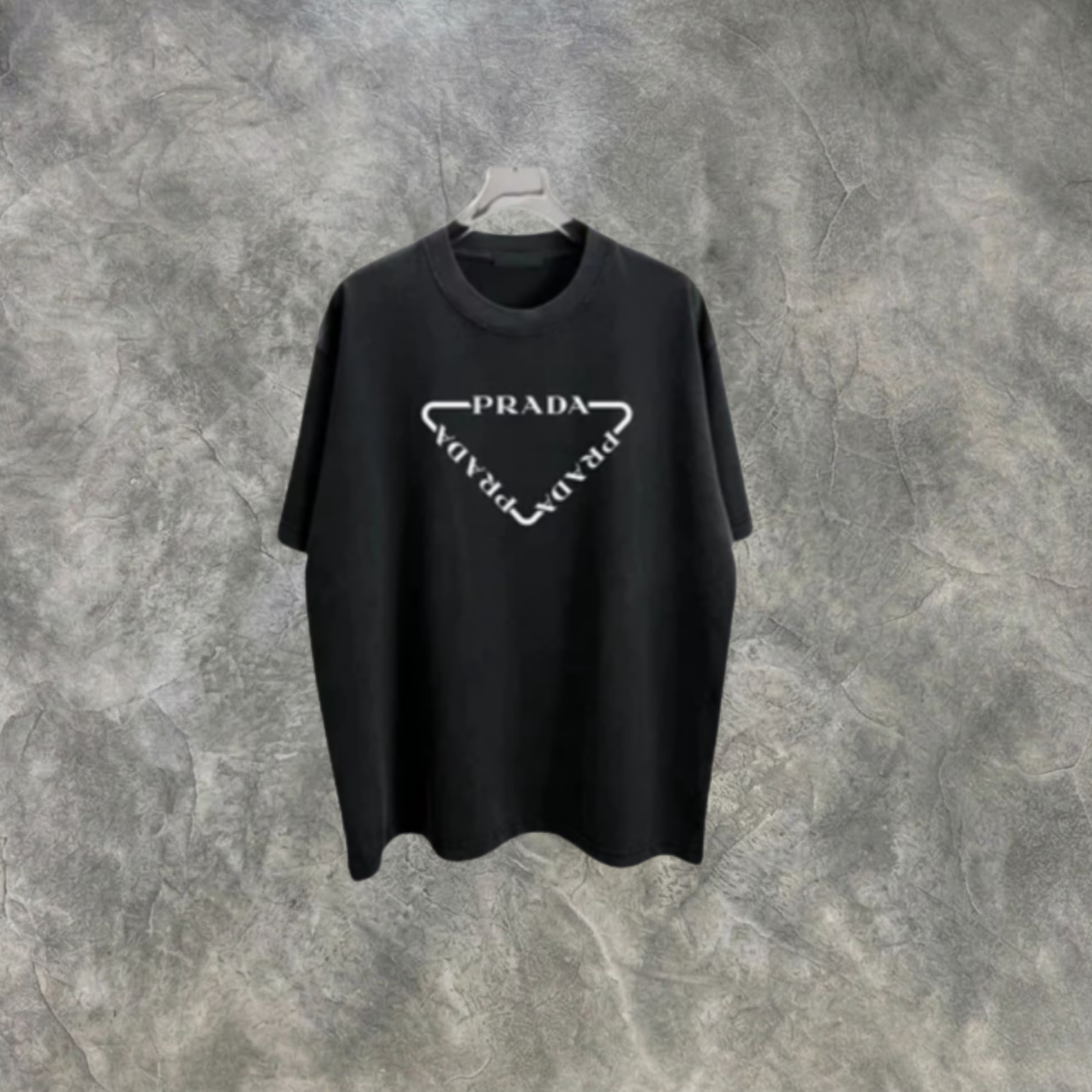 Elvare Club® T-Shirt