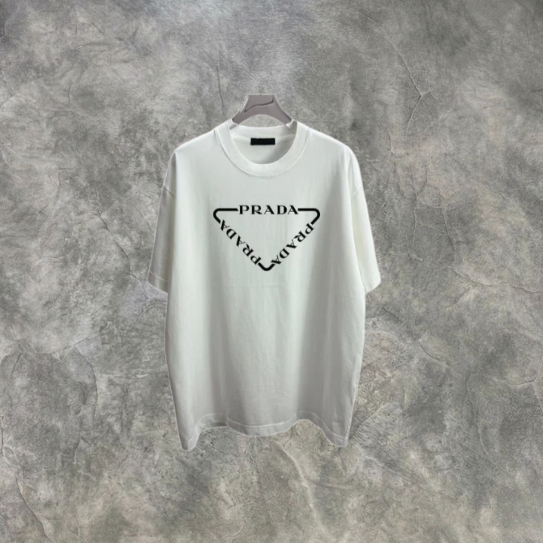 Elvare Club® T-Shirt