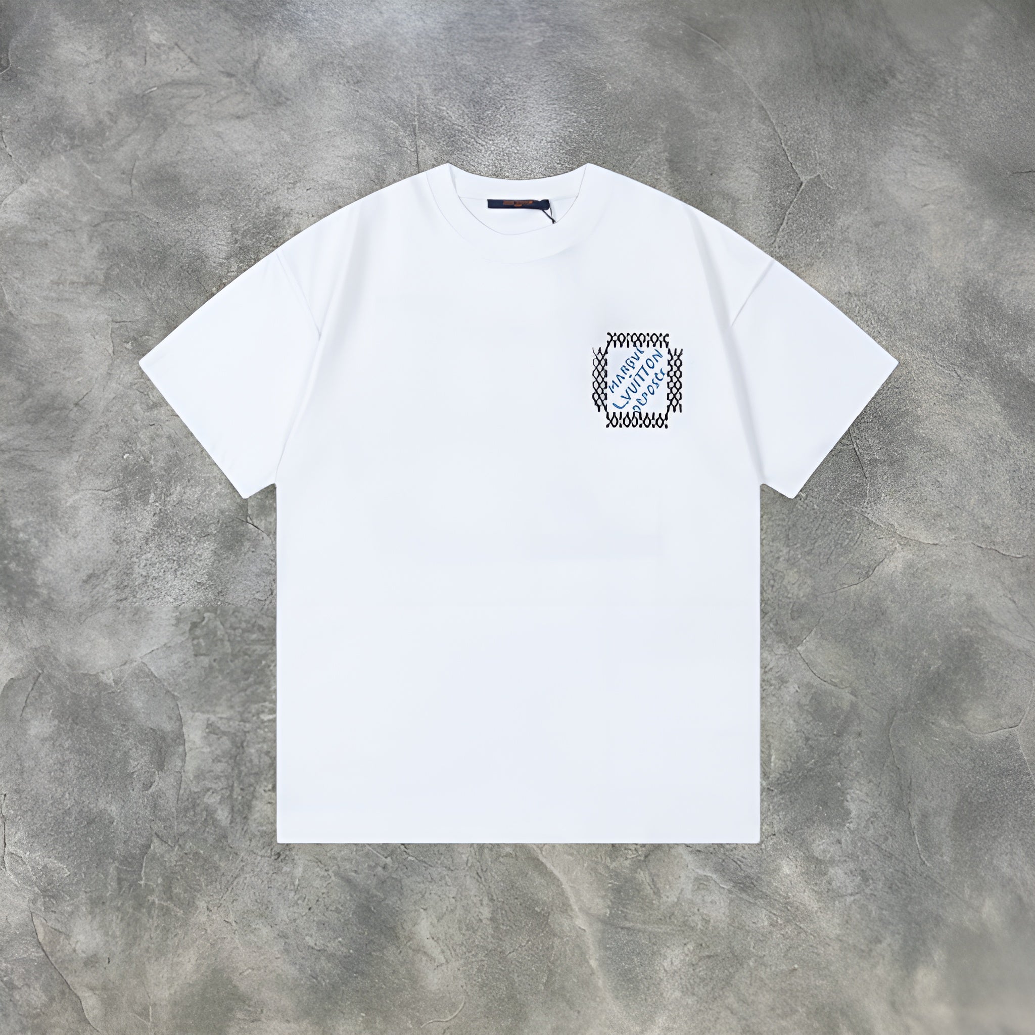 Elvare Club® T-Shirt