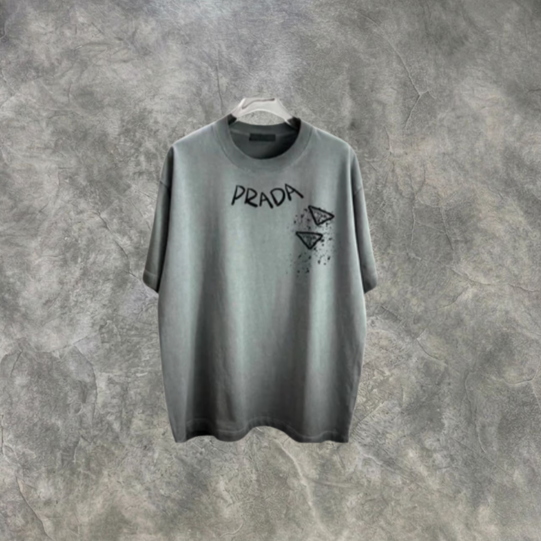 Elvare Club® T-Shirt
