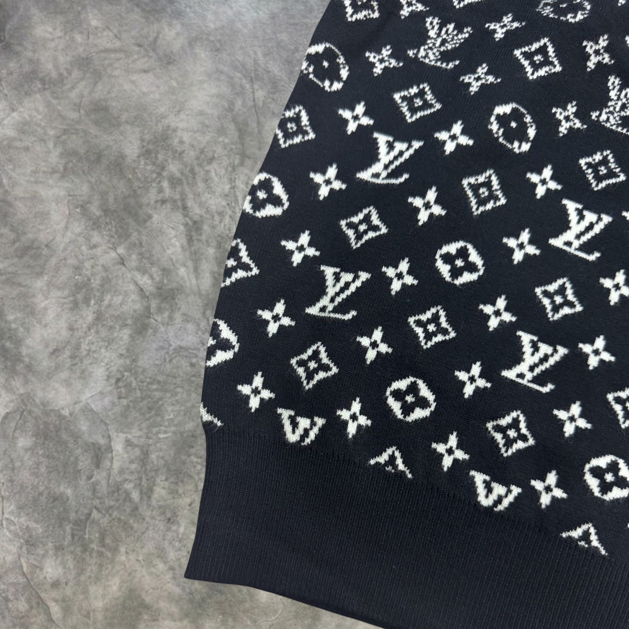 Elvare Club® Sweater