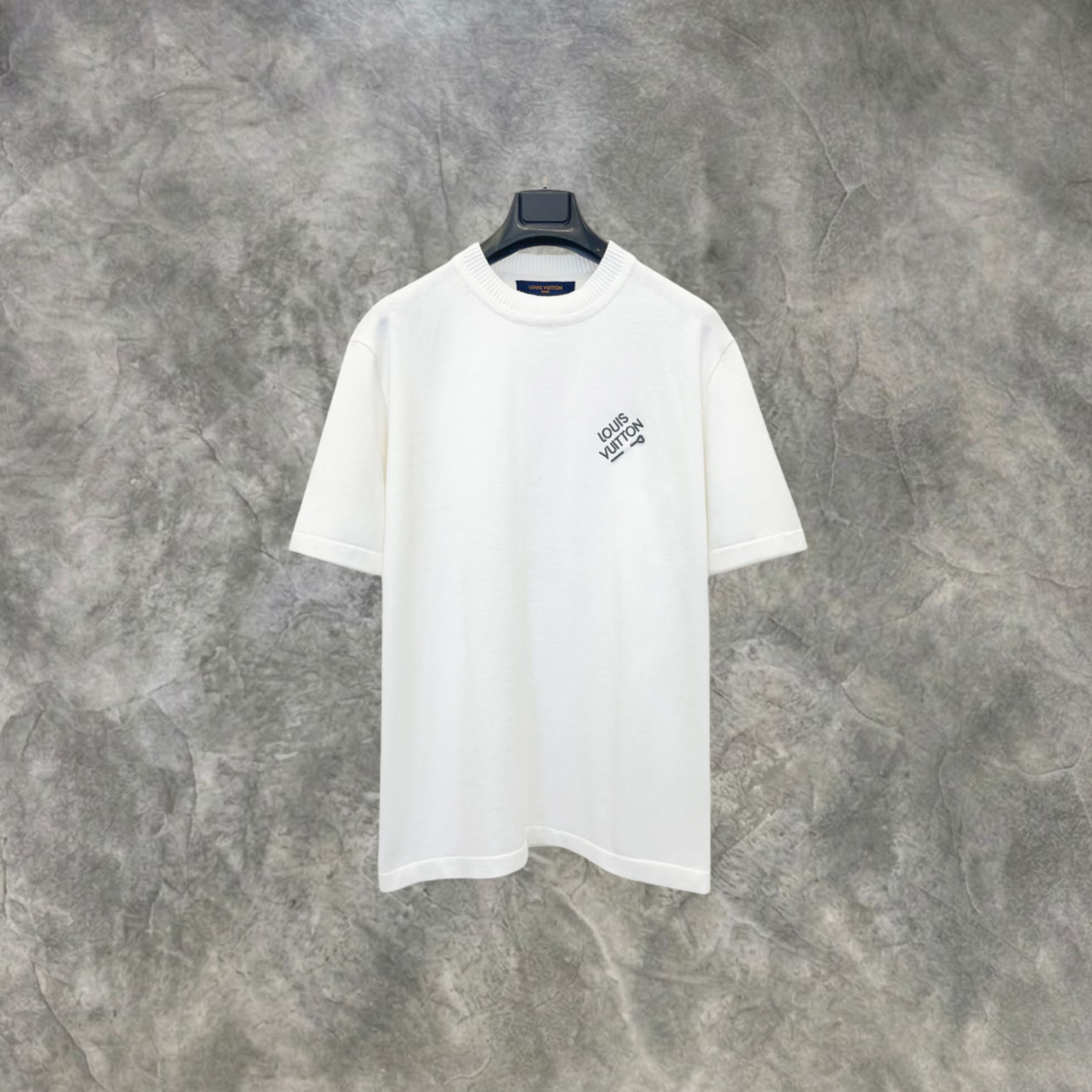 Elvare Club® T-Shirt