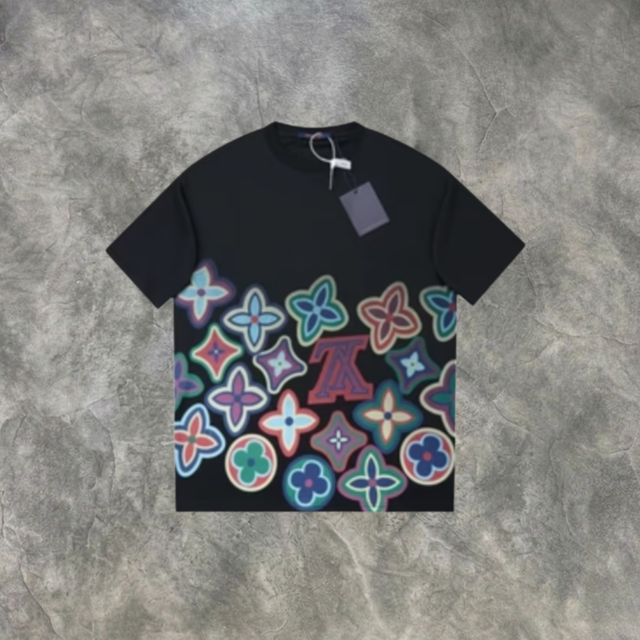 Elvare Club® T-Shirt