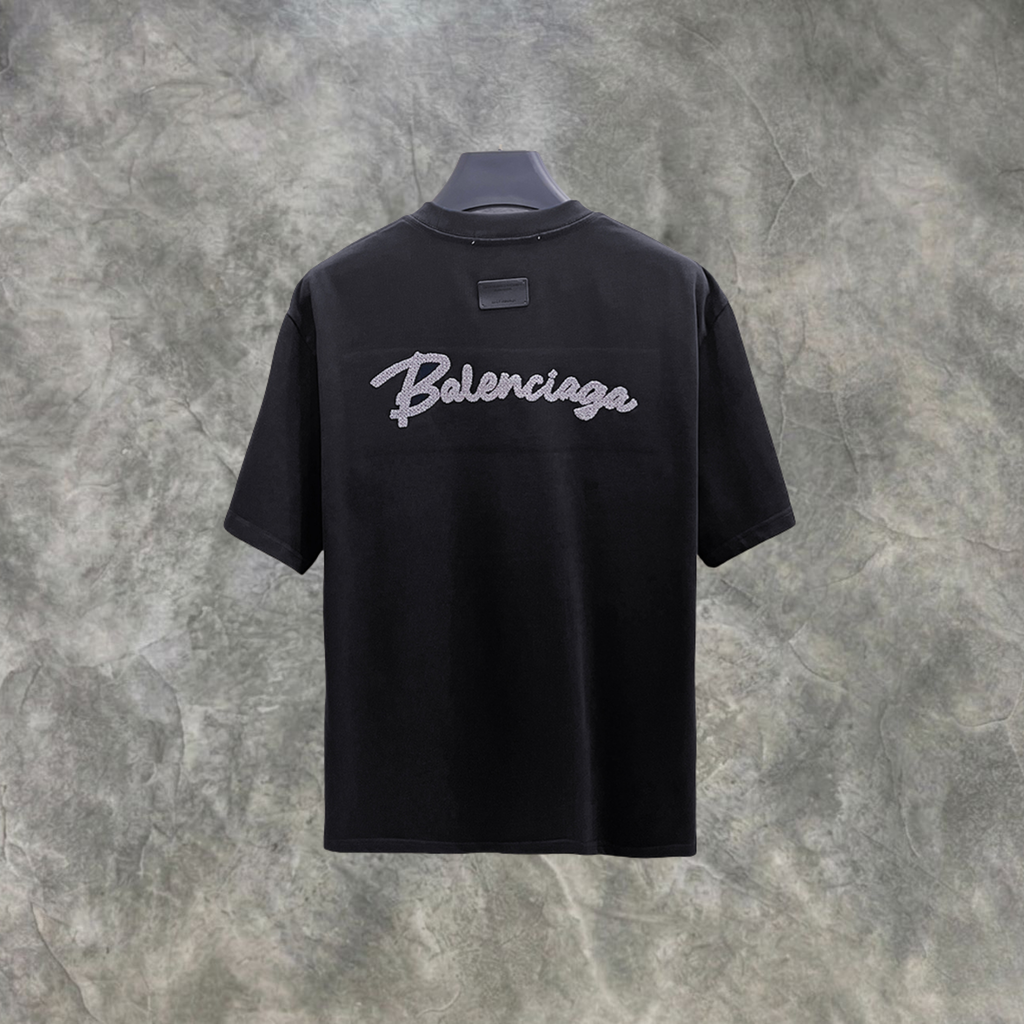Elvare Club® T-Shirt