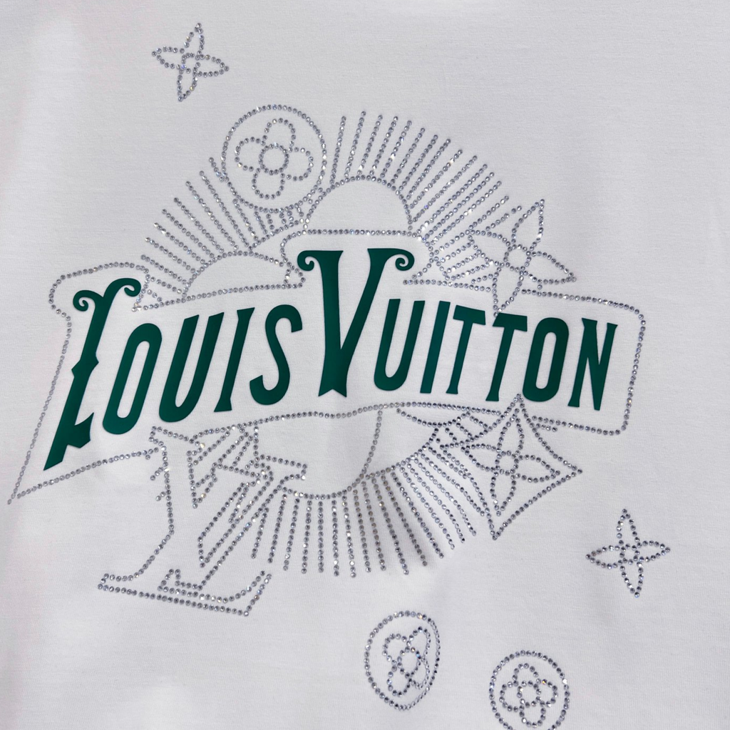 Elvare Club® T-Shirt