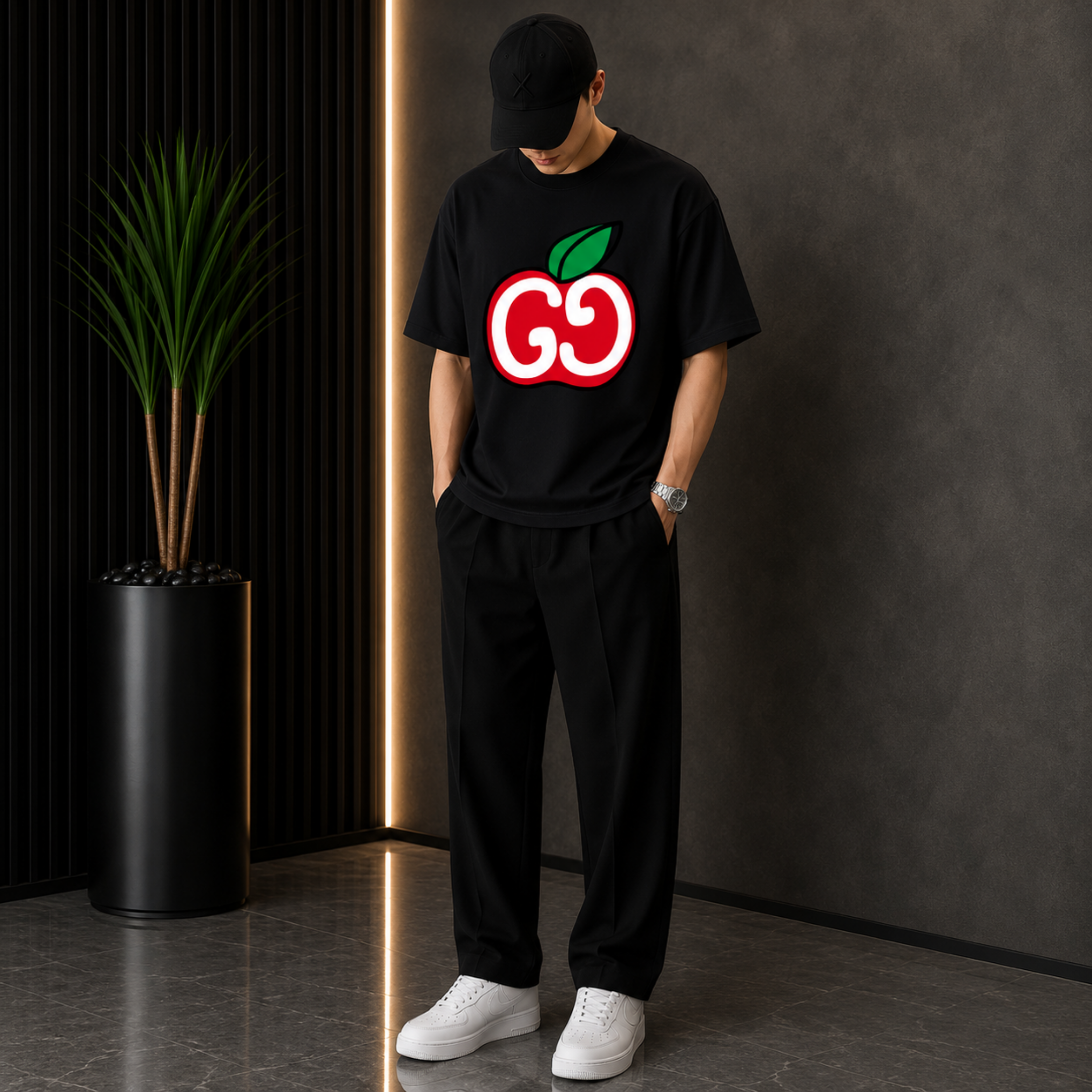 Elvare Club® T-Shirt