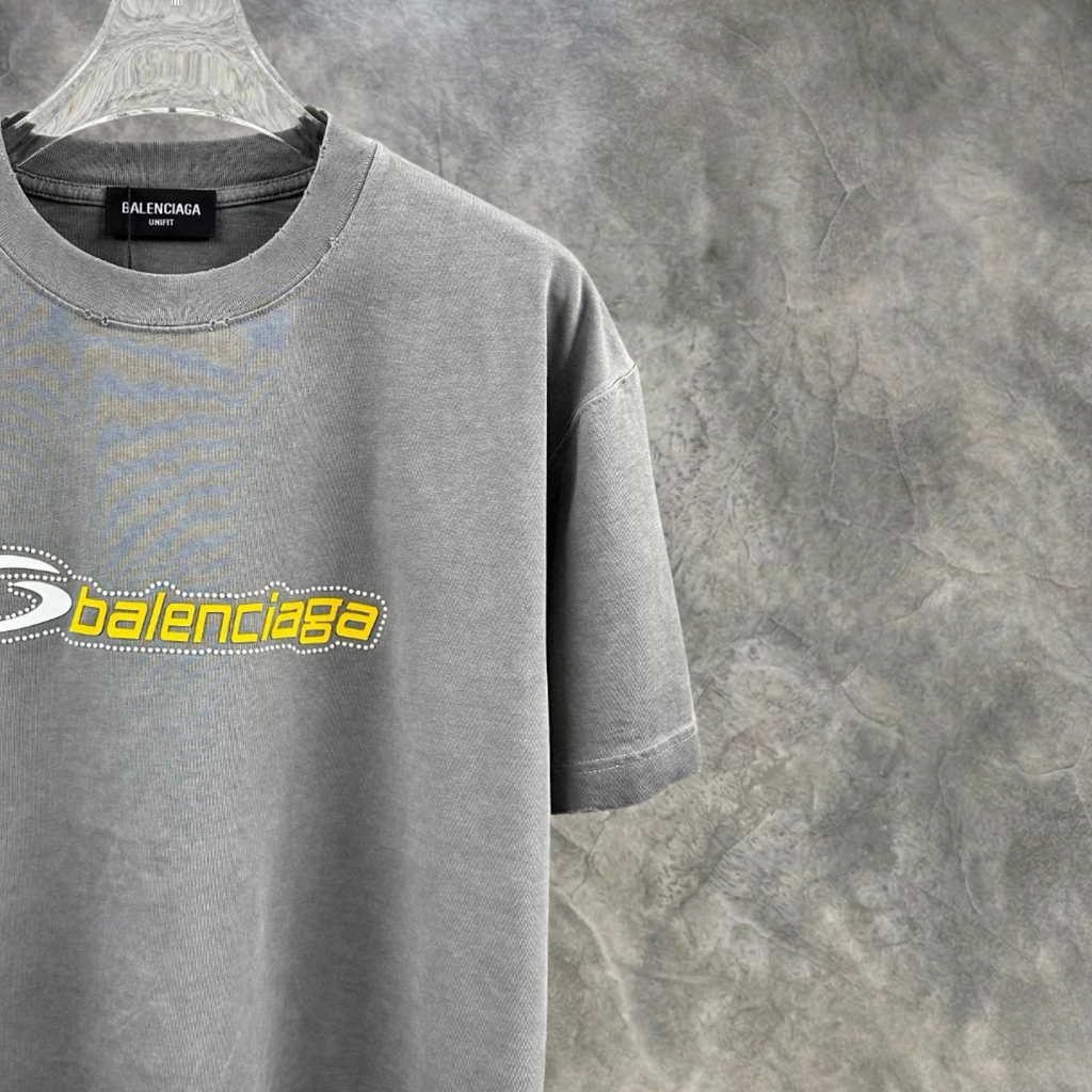 Elvare Club® T-Shirt