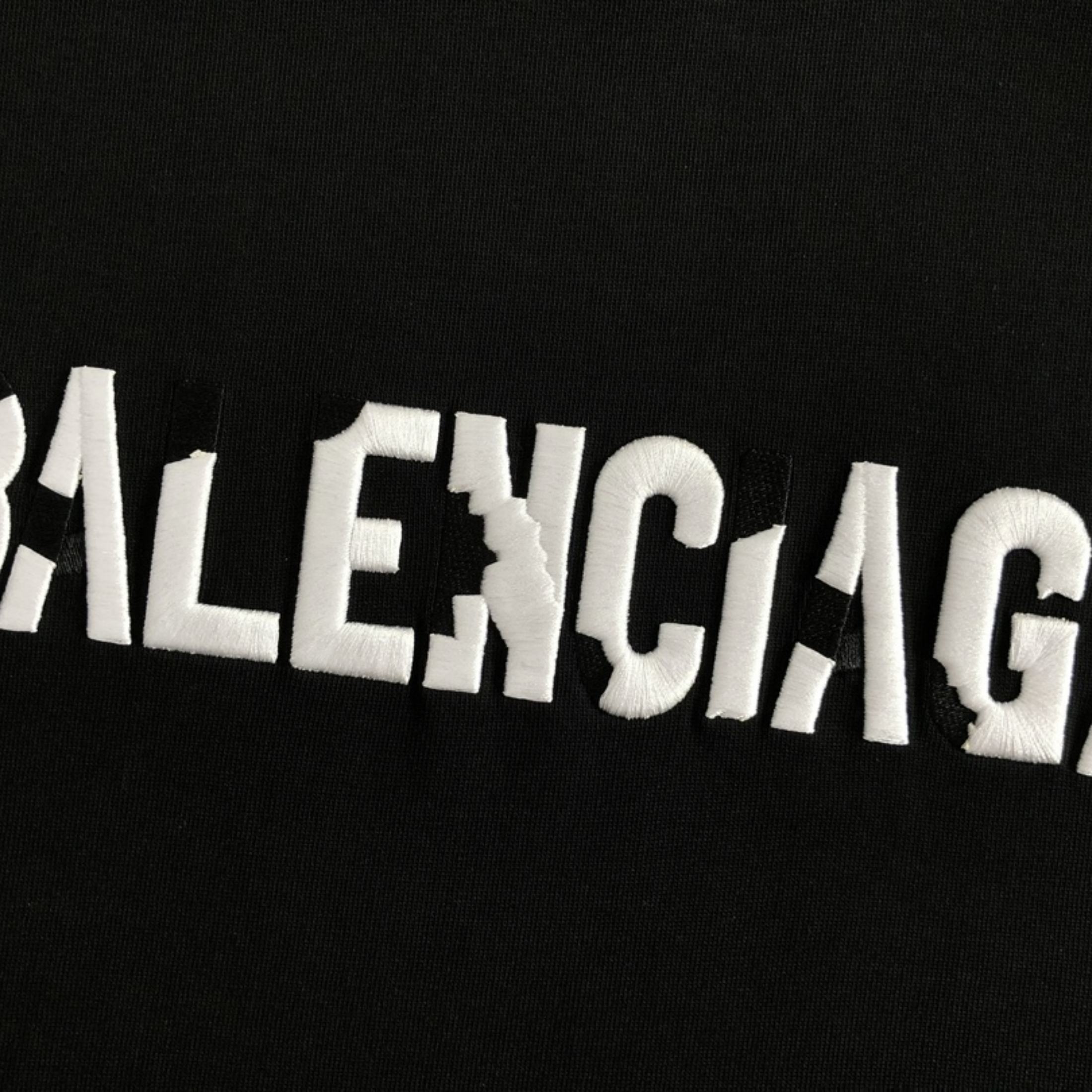 Elvare Club® T-shirt