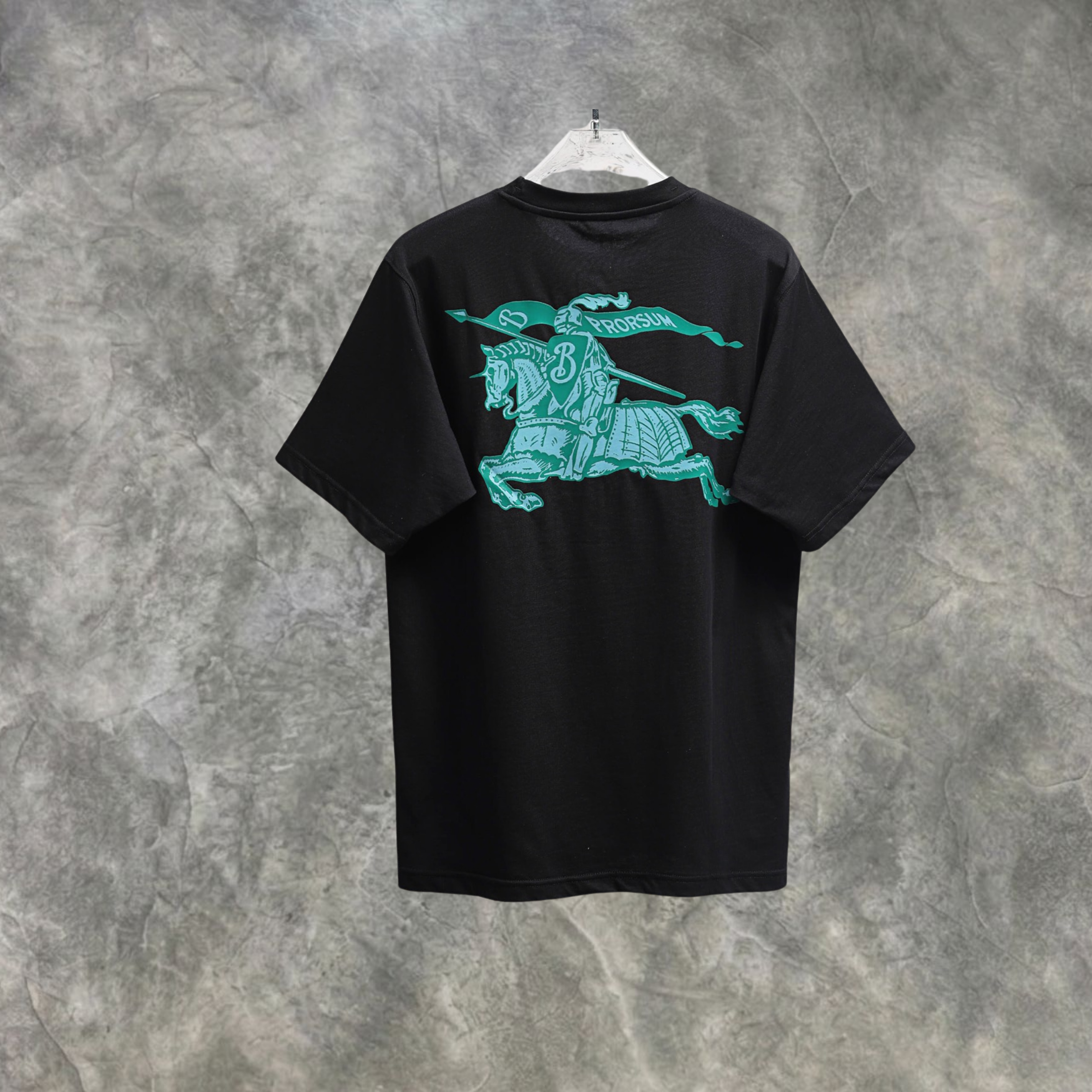 Elvare Club® T-shirt