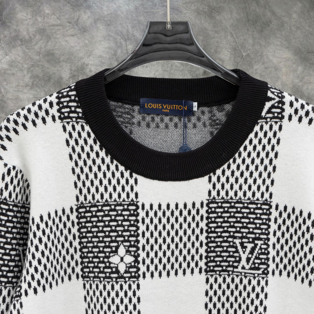 Elvare Club® Sweater