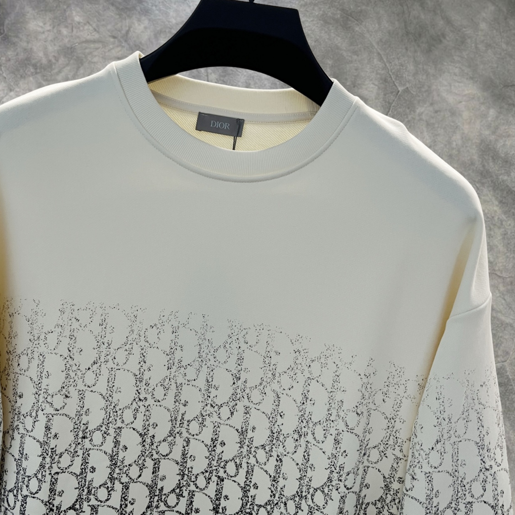Elvare Club® Sweater
