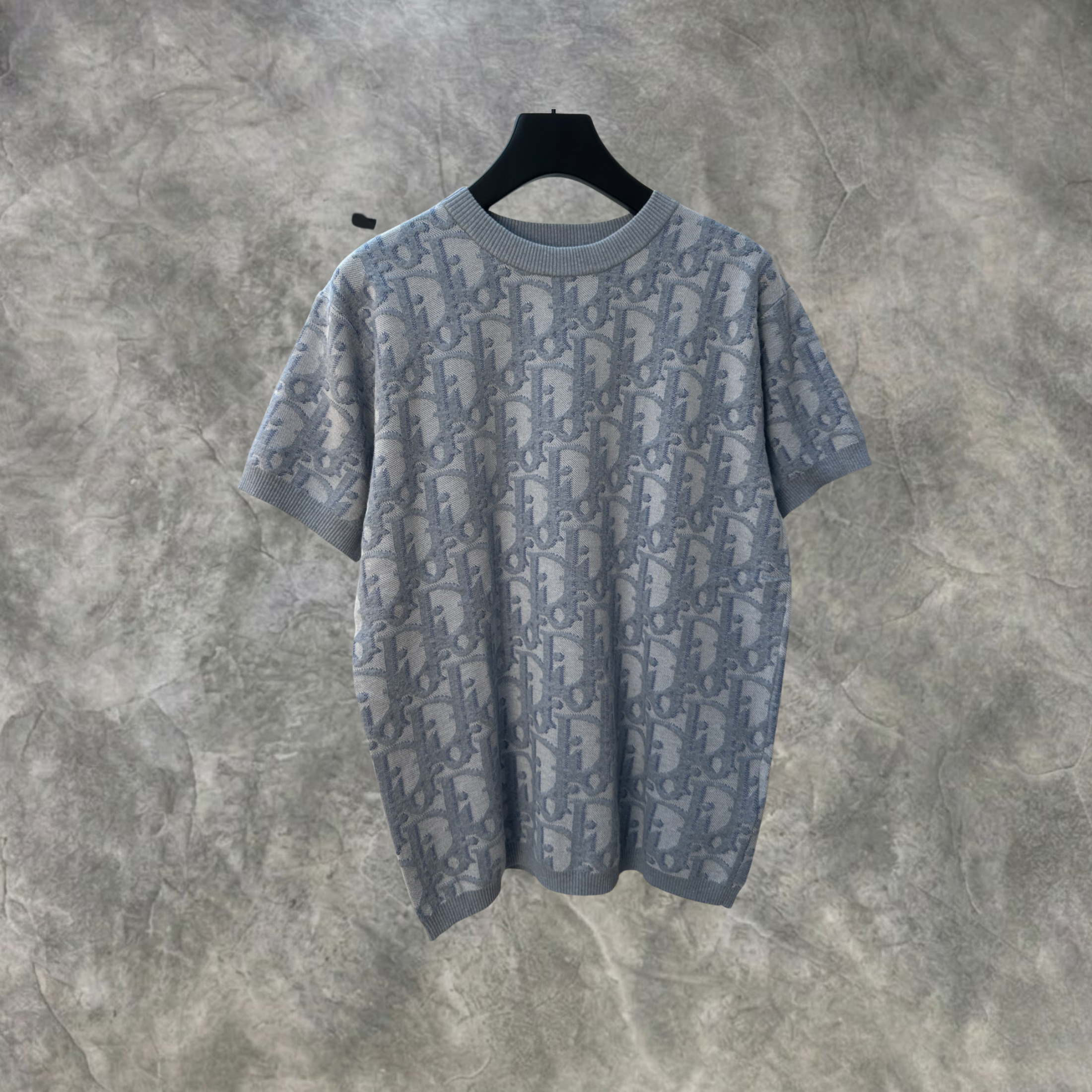 Elvare Club® T-Shirt