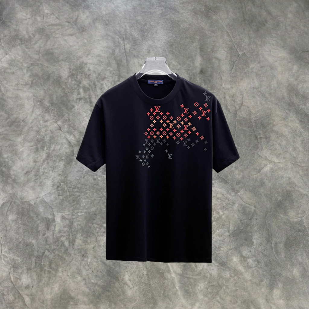 Elvare Club® T-Shirt
