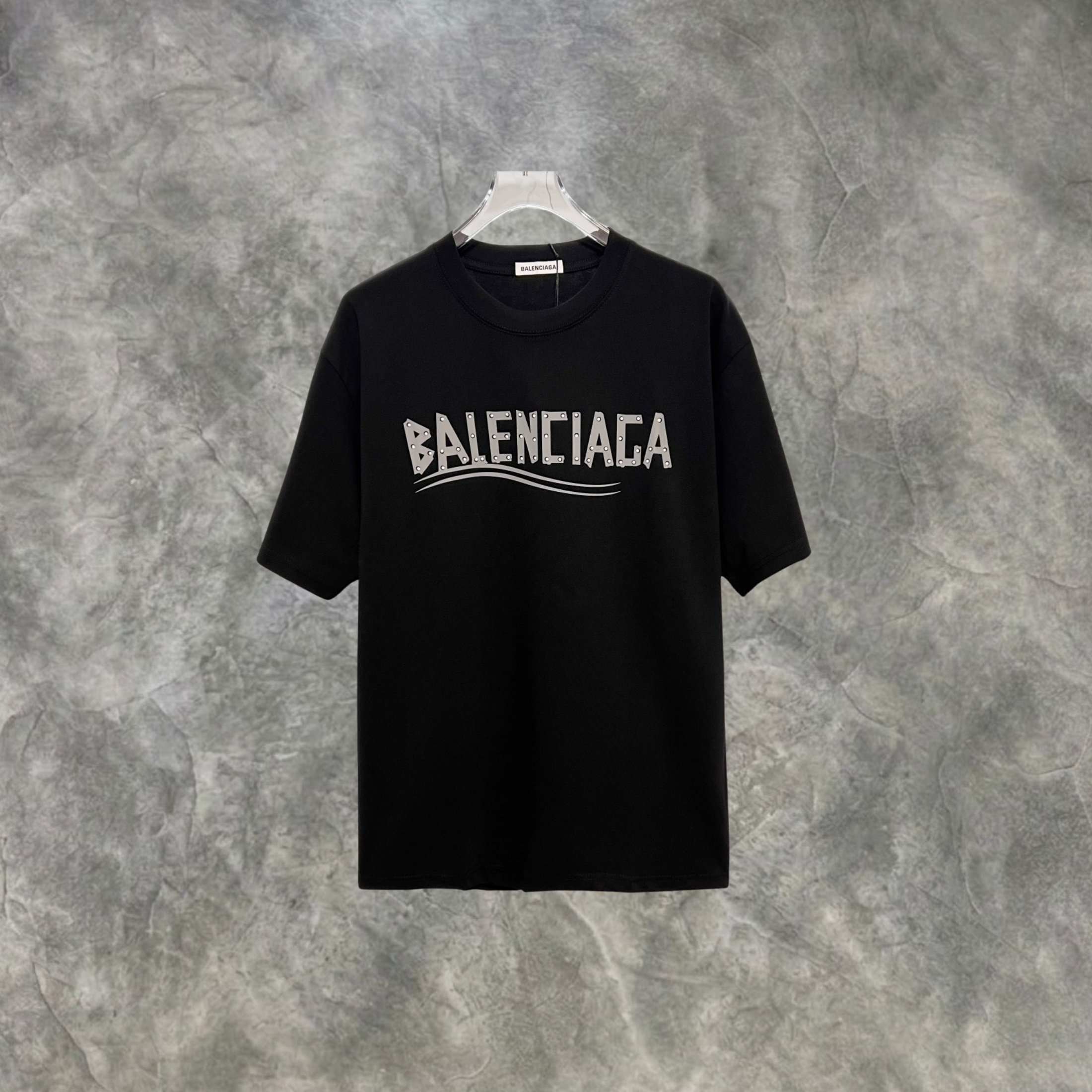 Elvare Club® T-Shirt