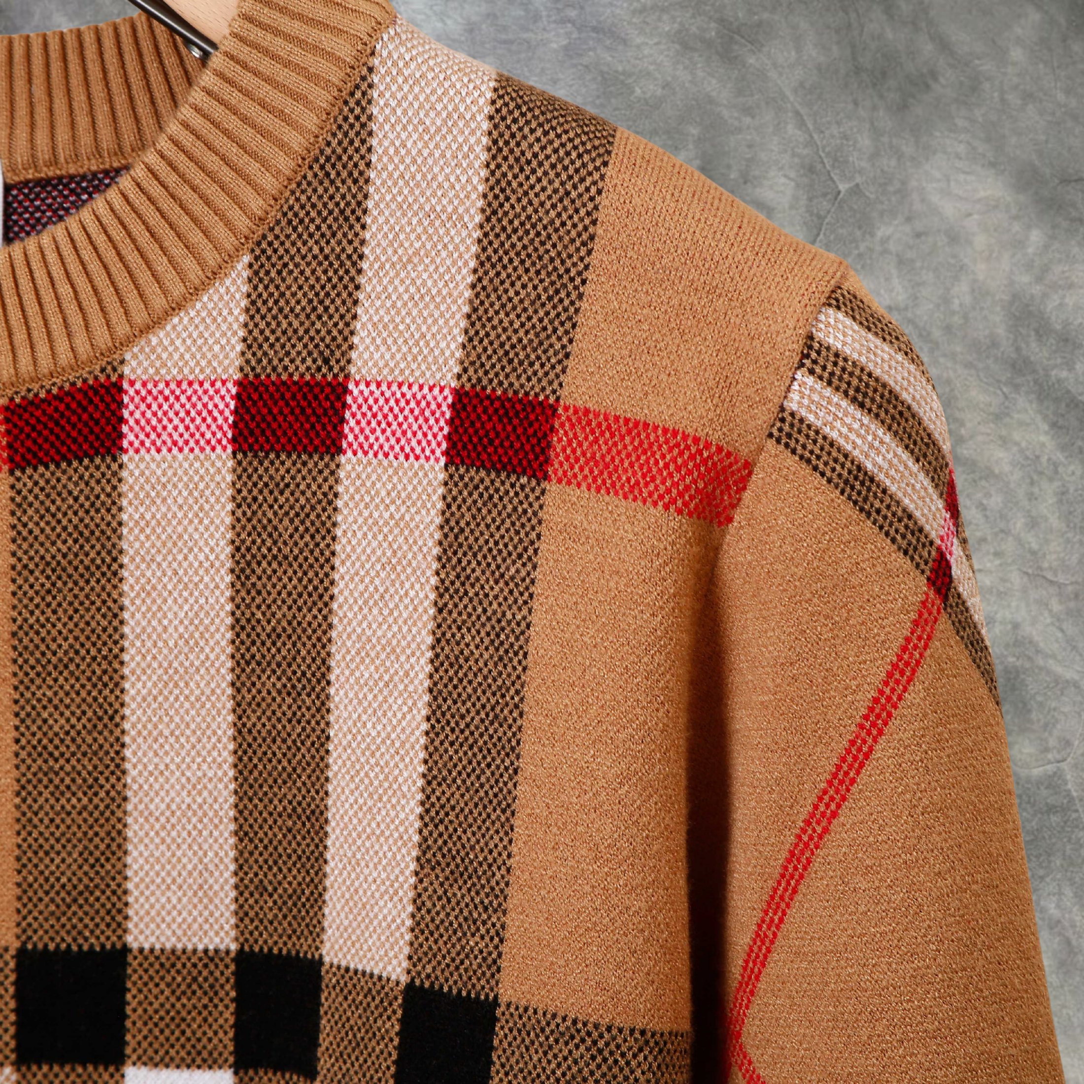 Elvare Club® Sweater