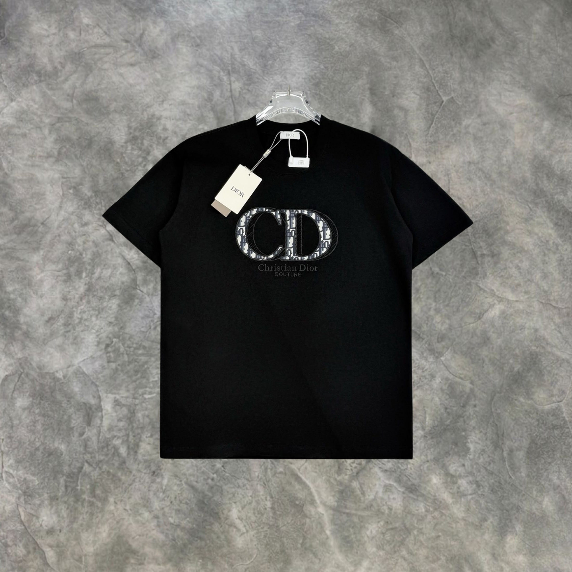 Elvare Club® T-Shirt