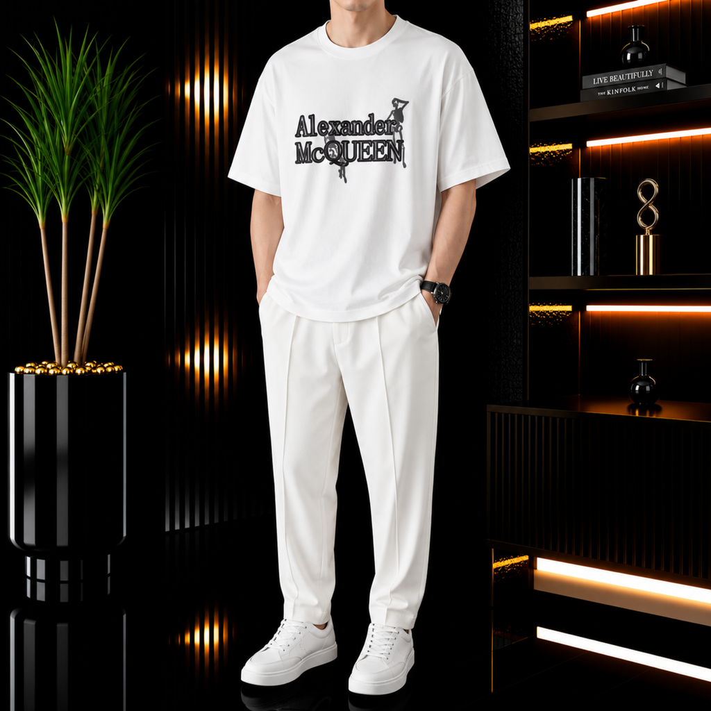 Elvare Club® T-Shirt