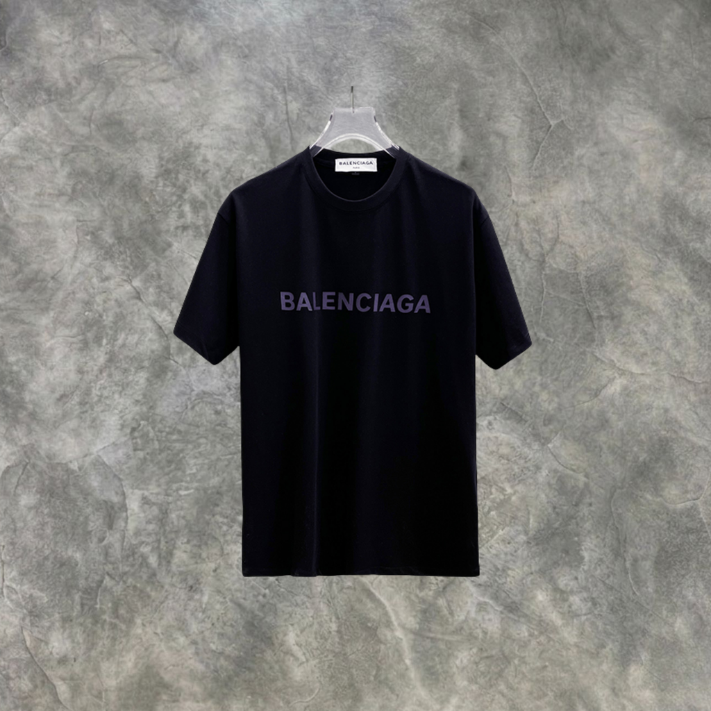Elvare Club® T-Shirt