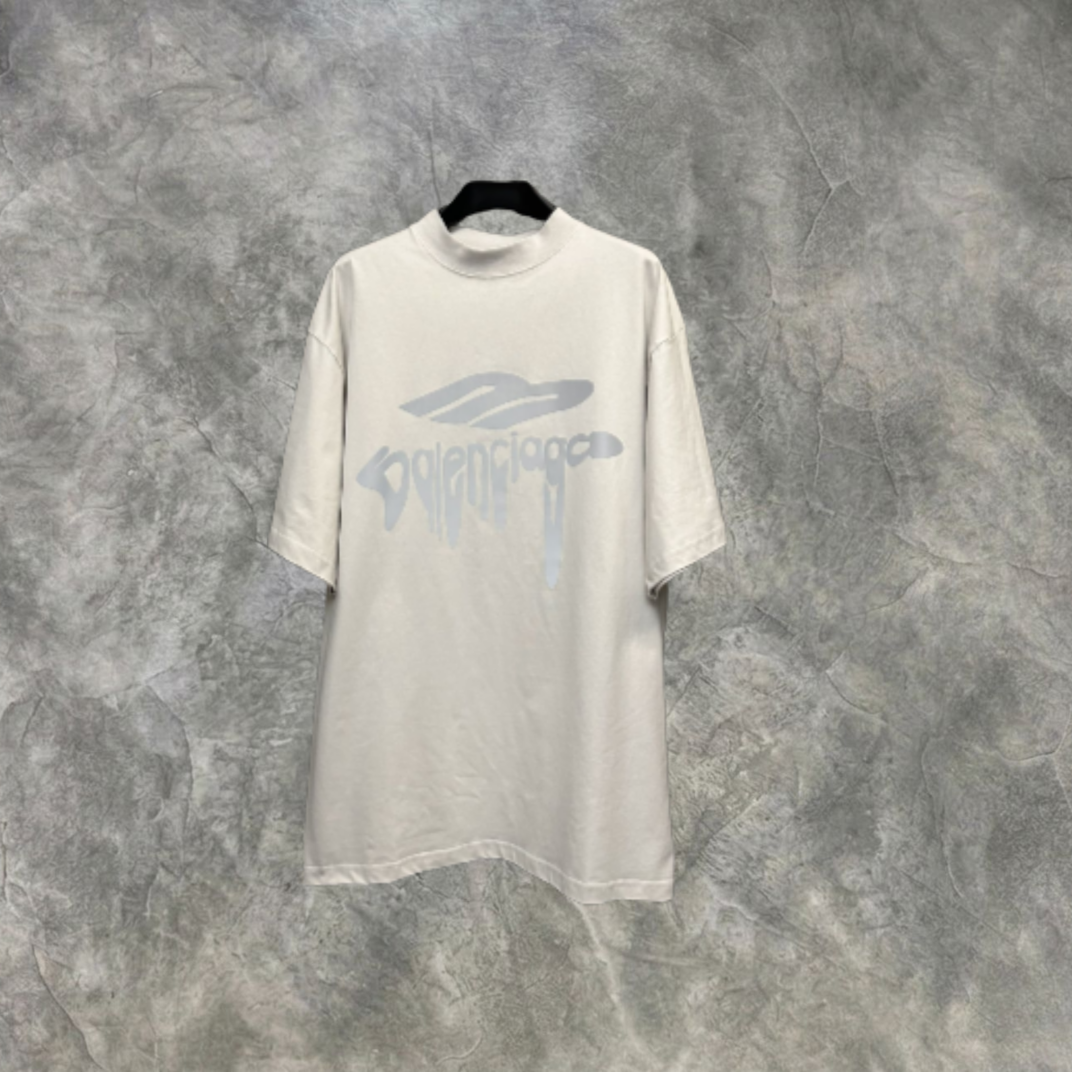 Elvare Club® T-Shirt