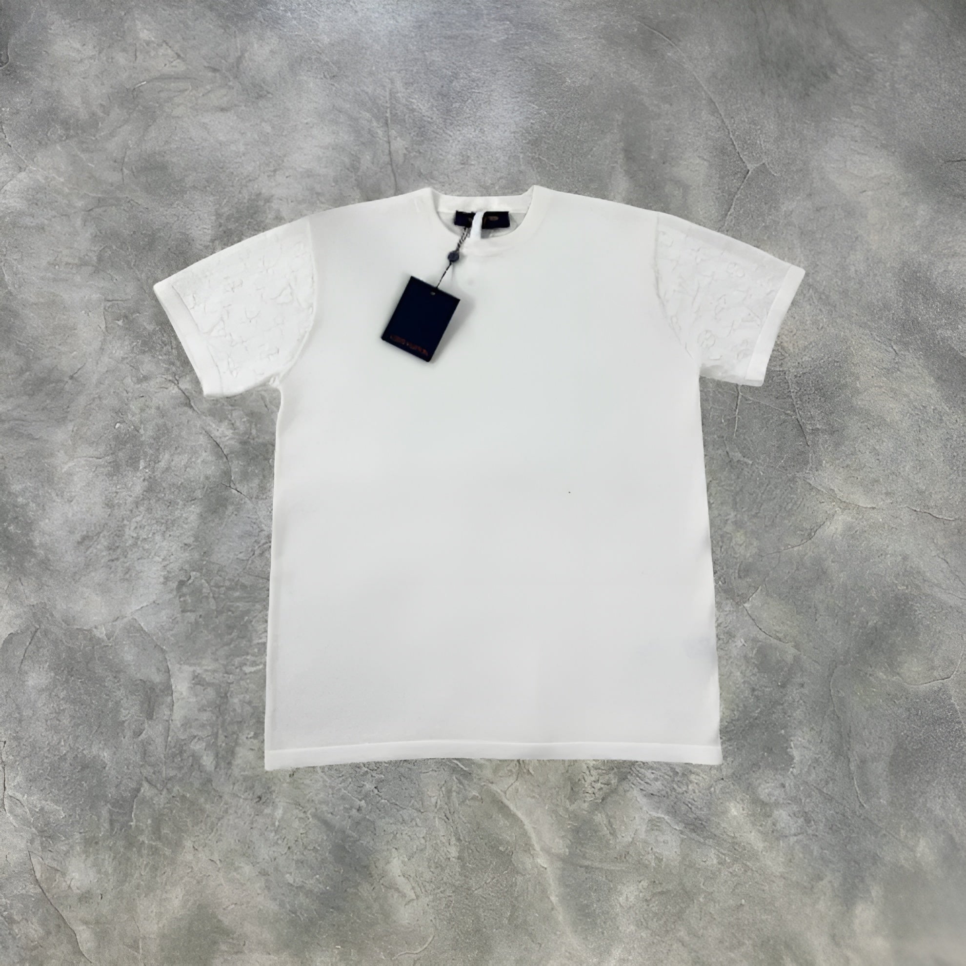 Elvare Club® T-Shirt