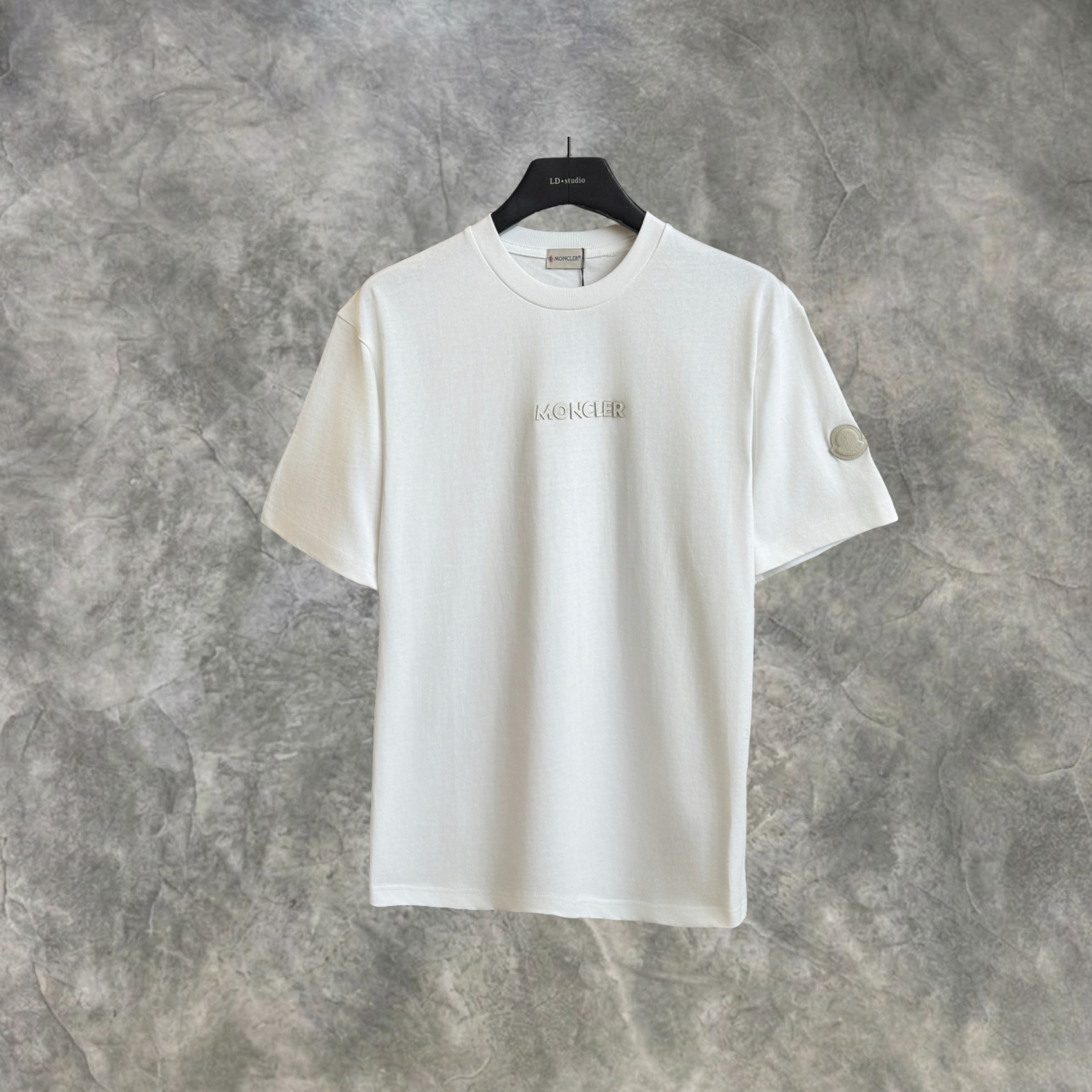 Elvare Club® T-shirt