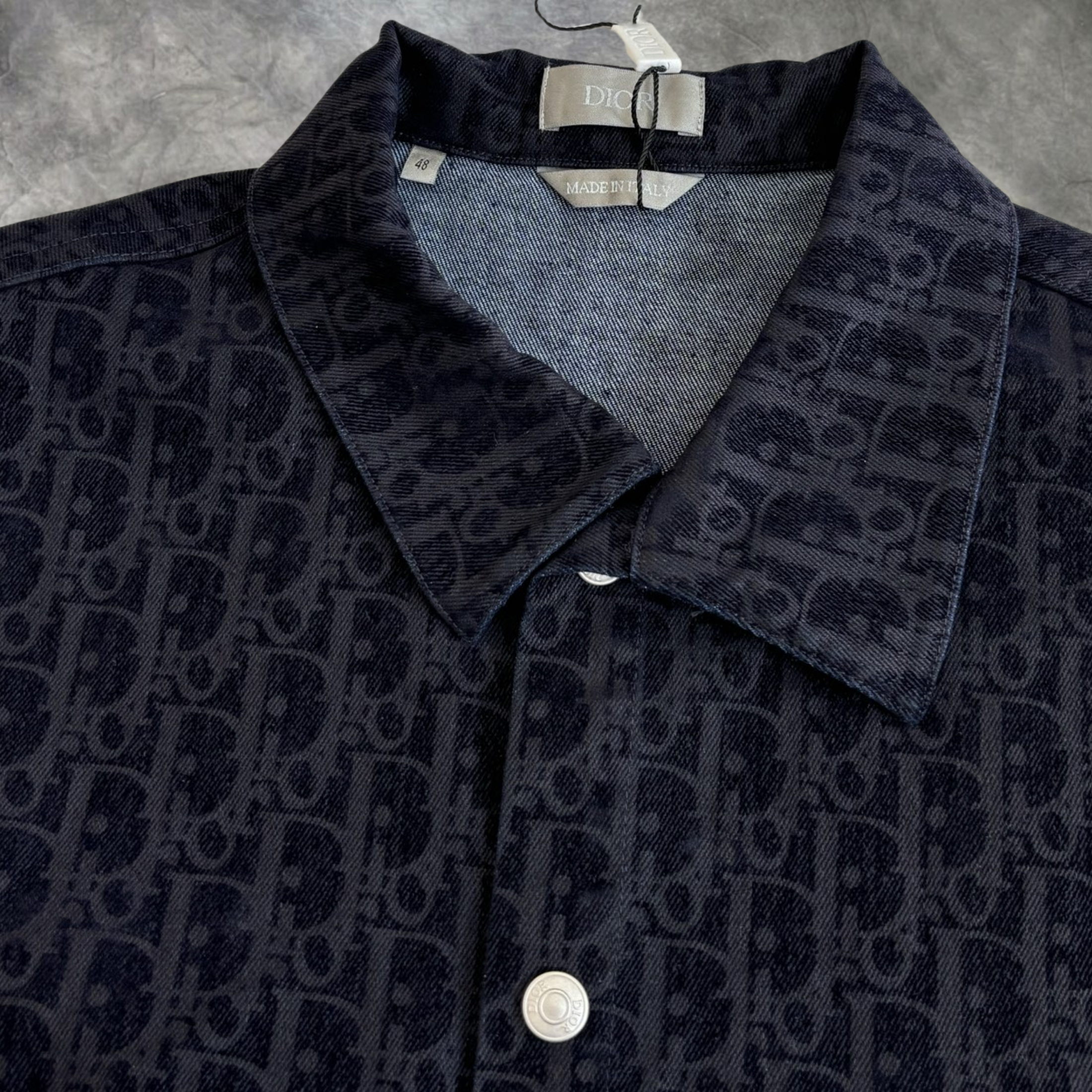 Elvare Club® T-Shirt