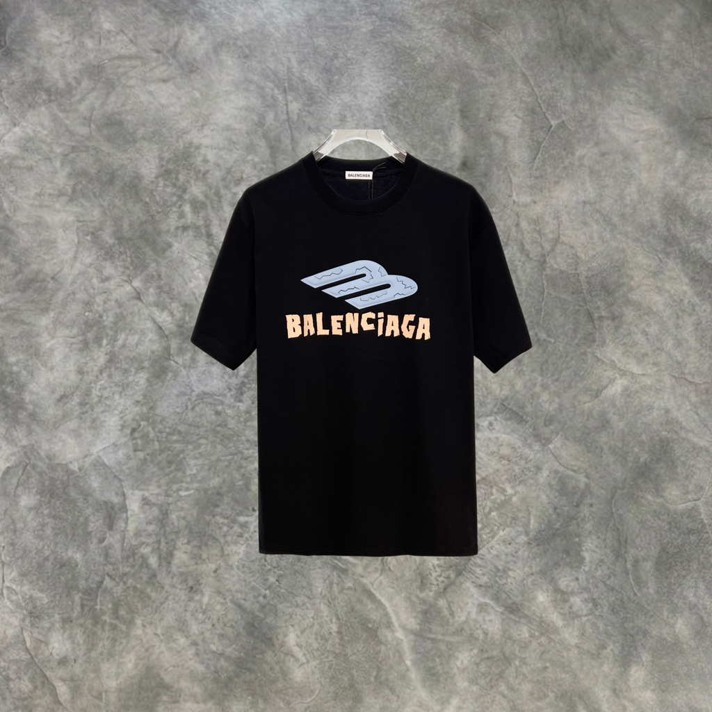 Elvare Club® T-Shirt