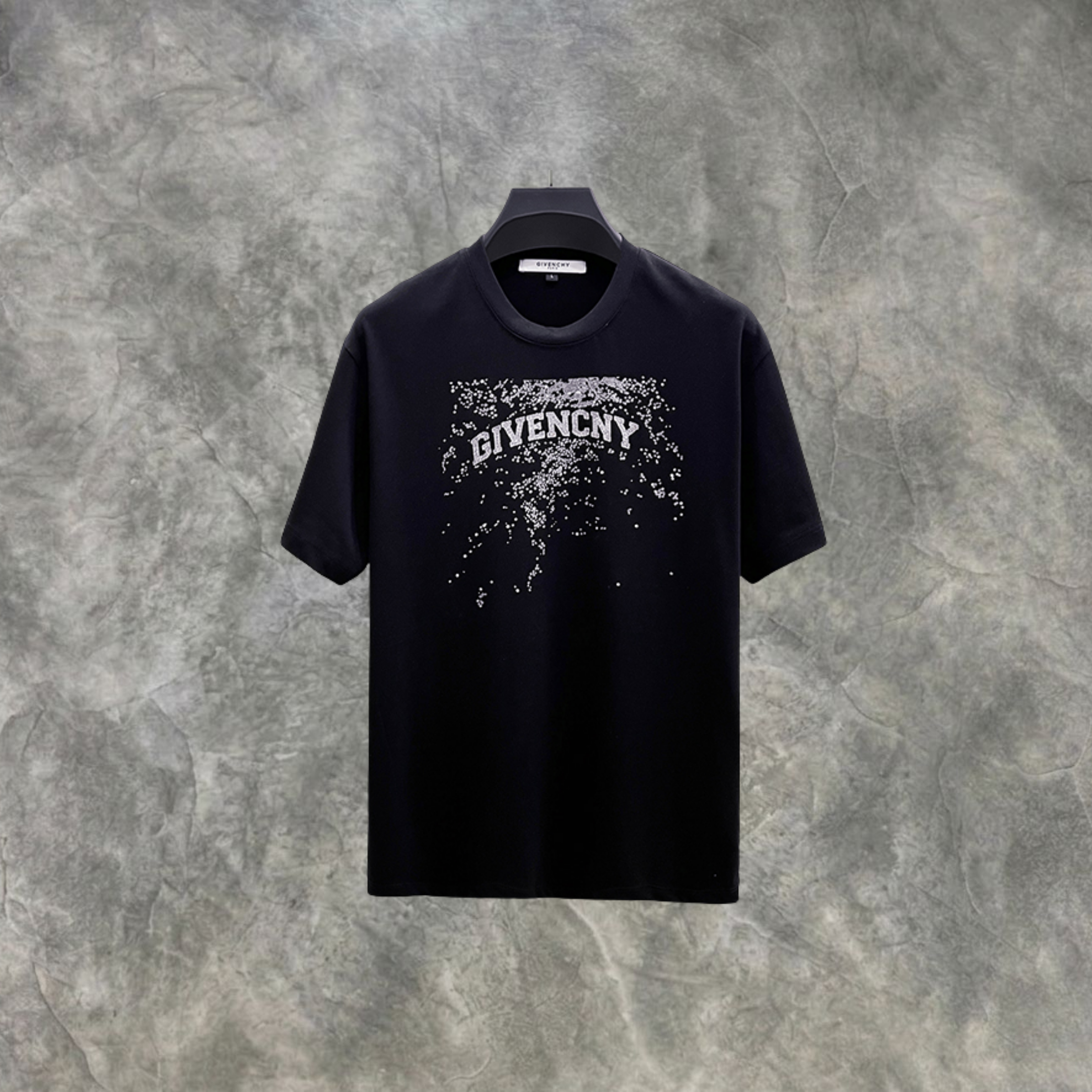 Elvare Club® T-Shirt