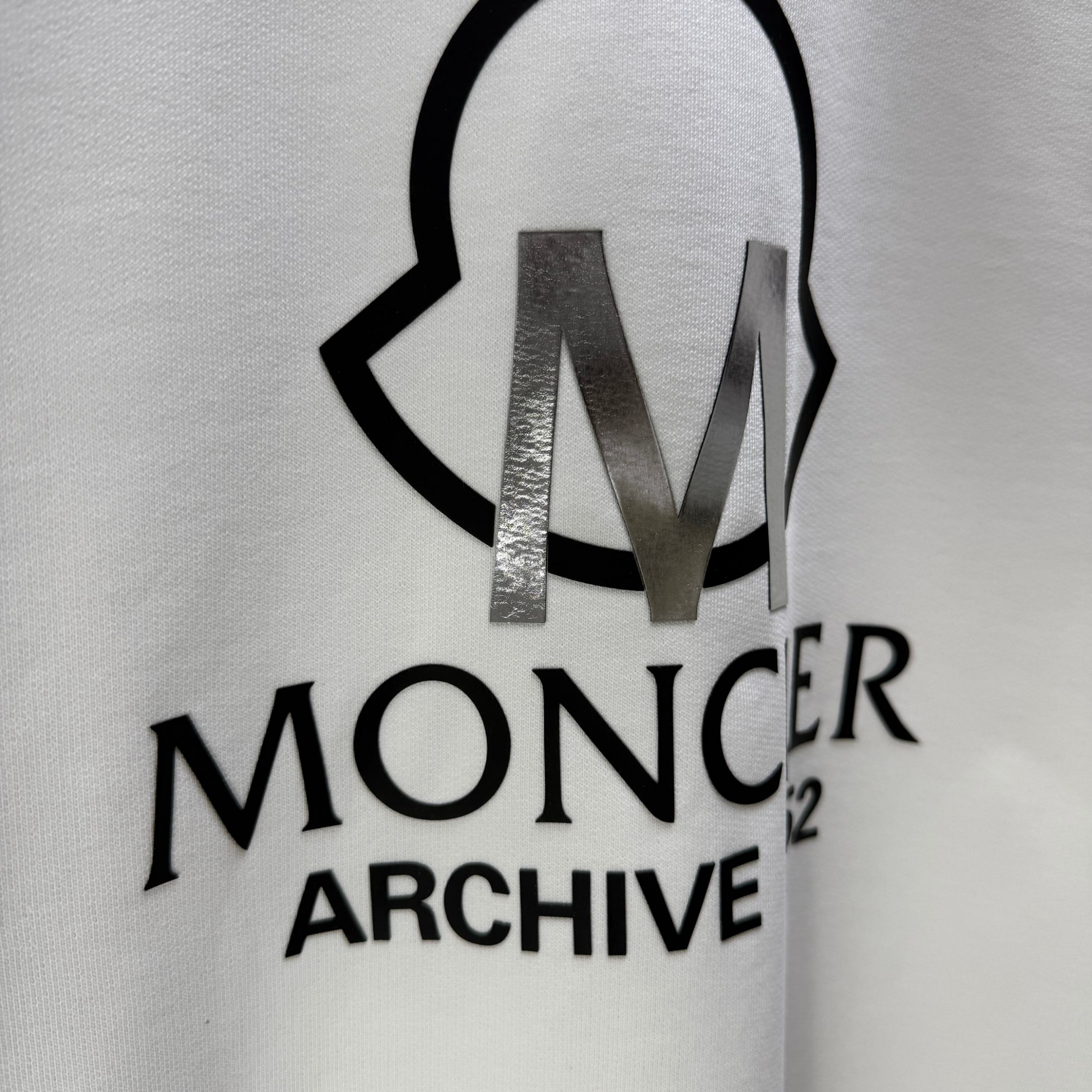 Elvare Club® Sweater