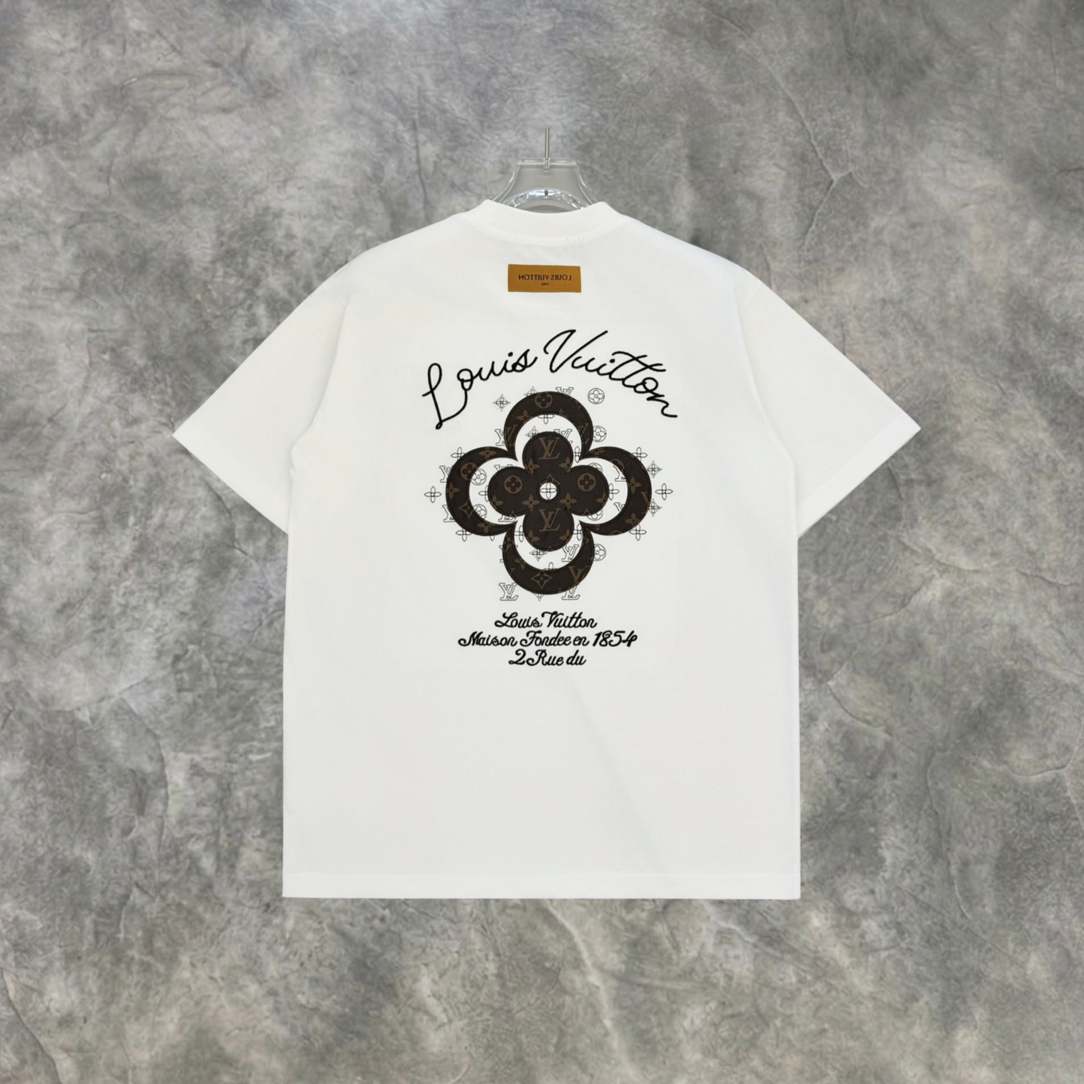 Elvare Club® T-shirt
