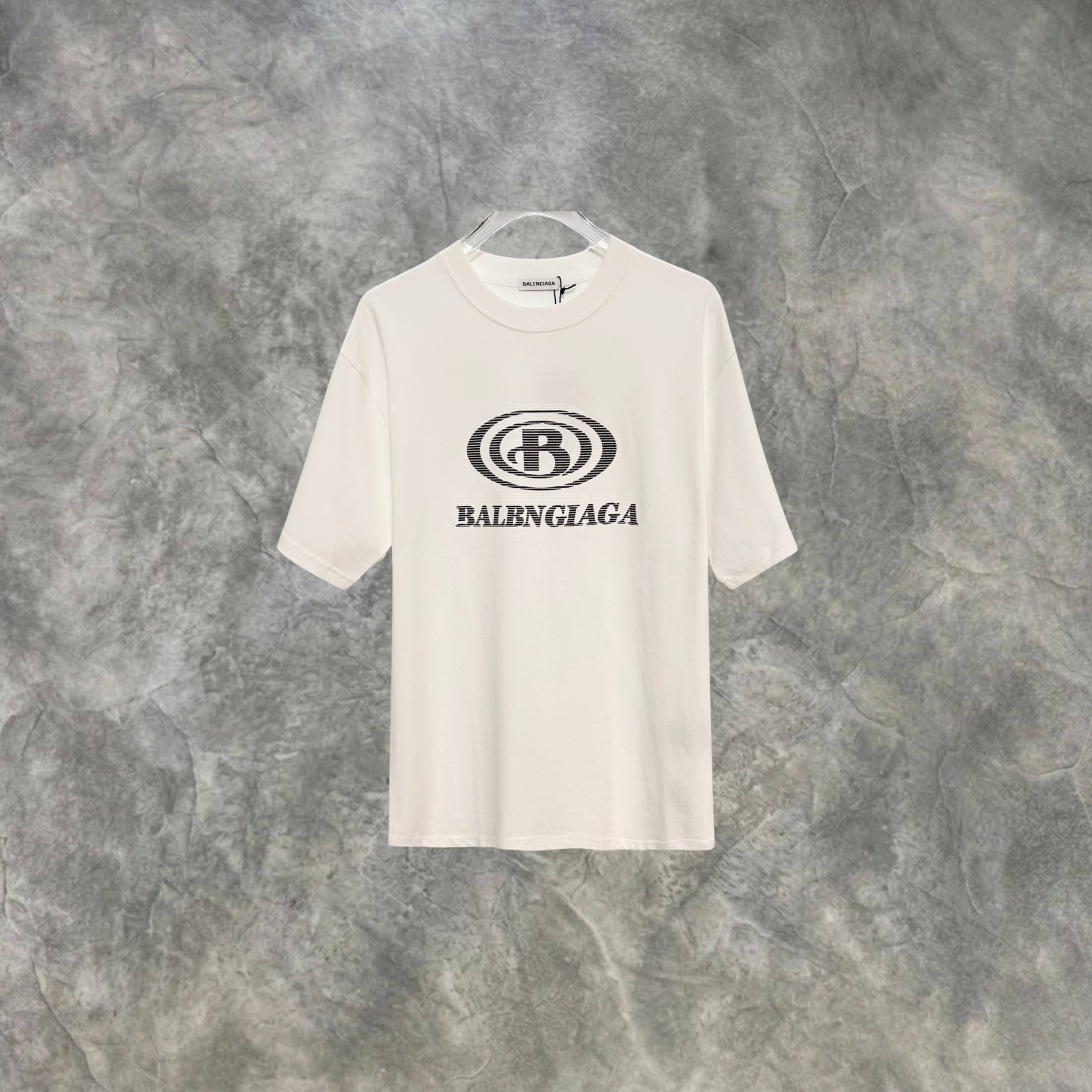 Elvare Club® T-Shirt