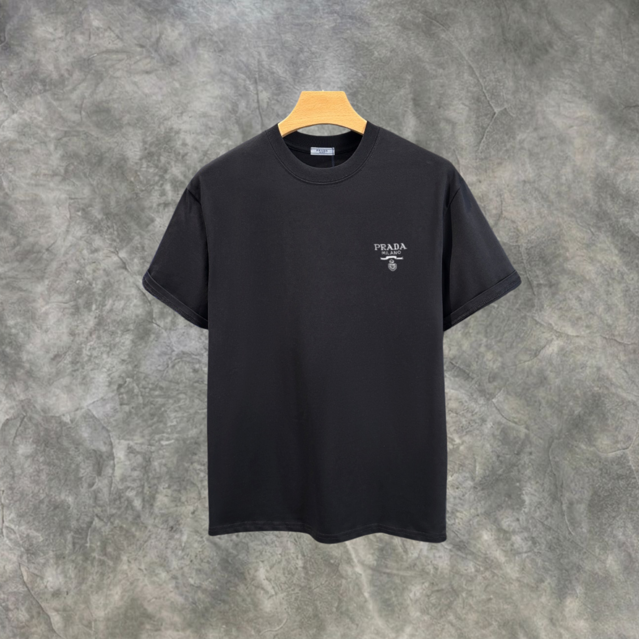 Elvare Club® T-Shirt