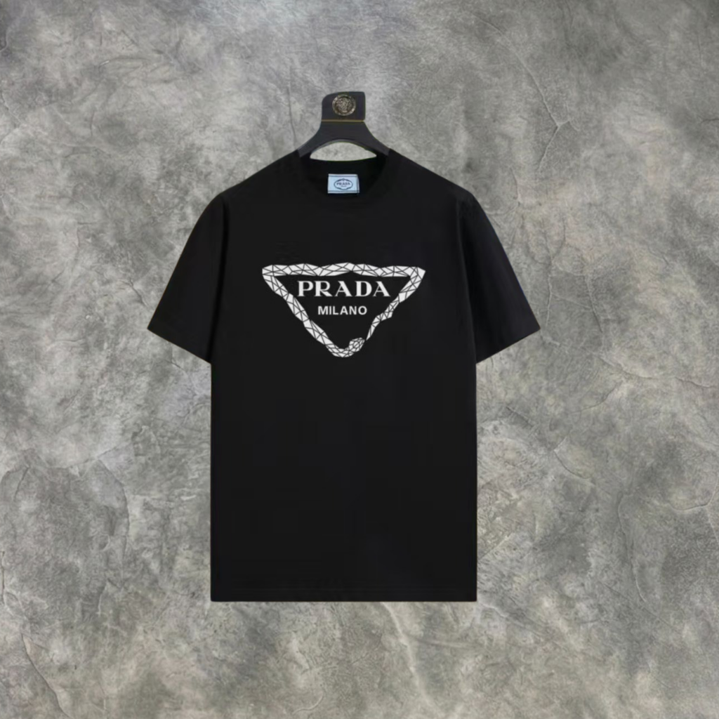 Elvare Club® T-shirt
