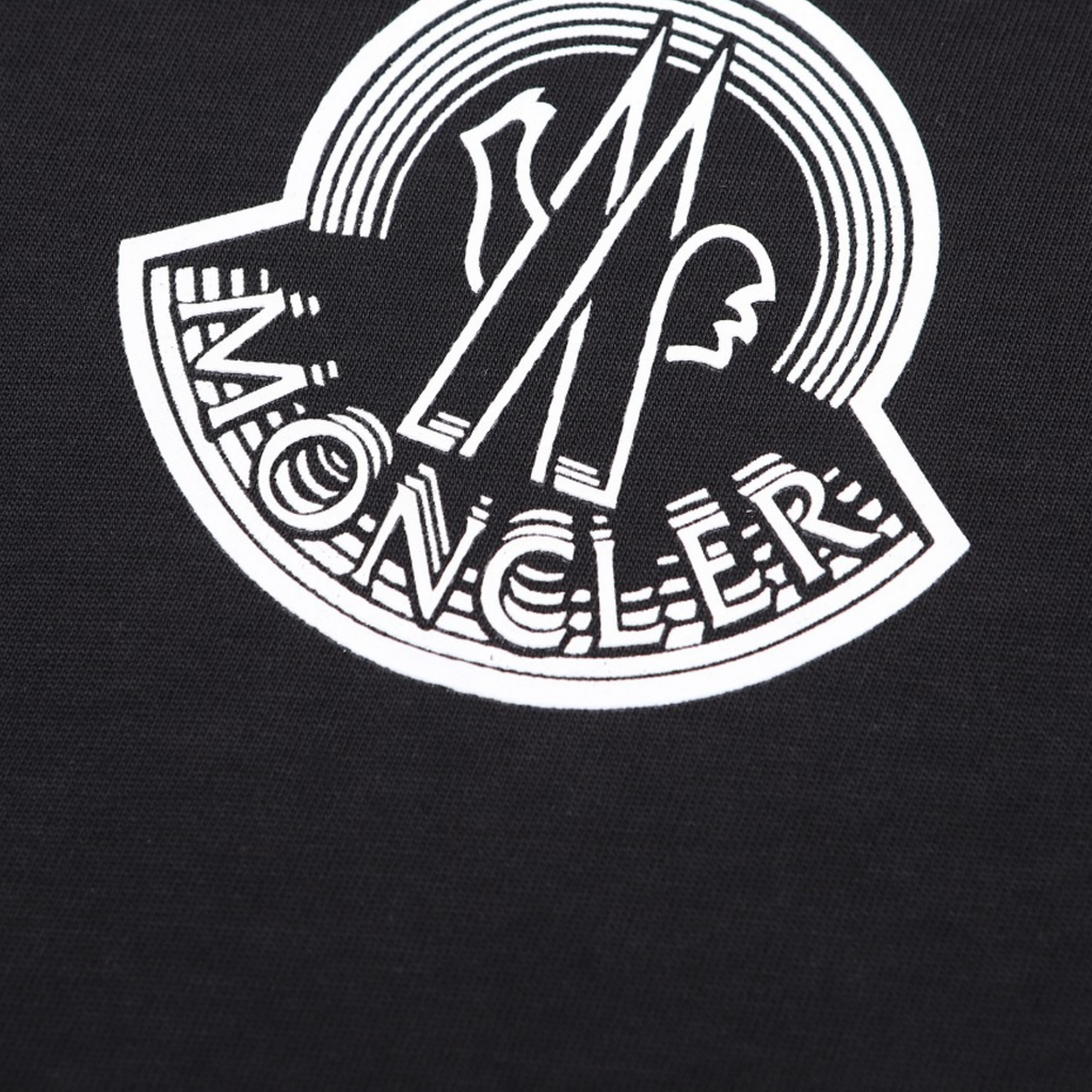 Elvare Club® T-shirt