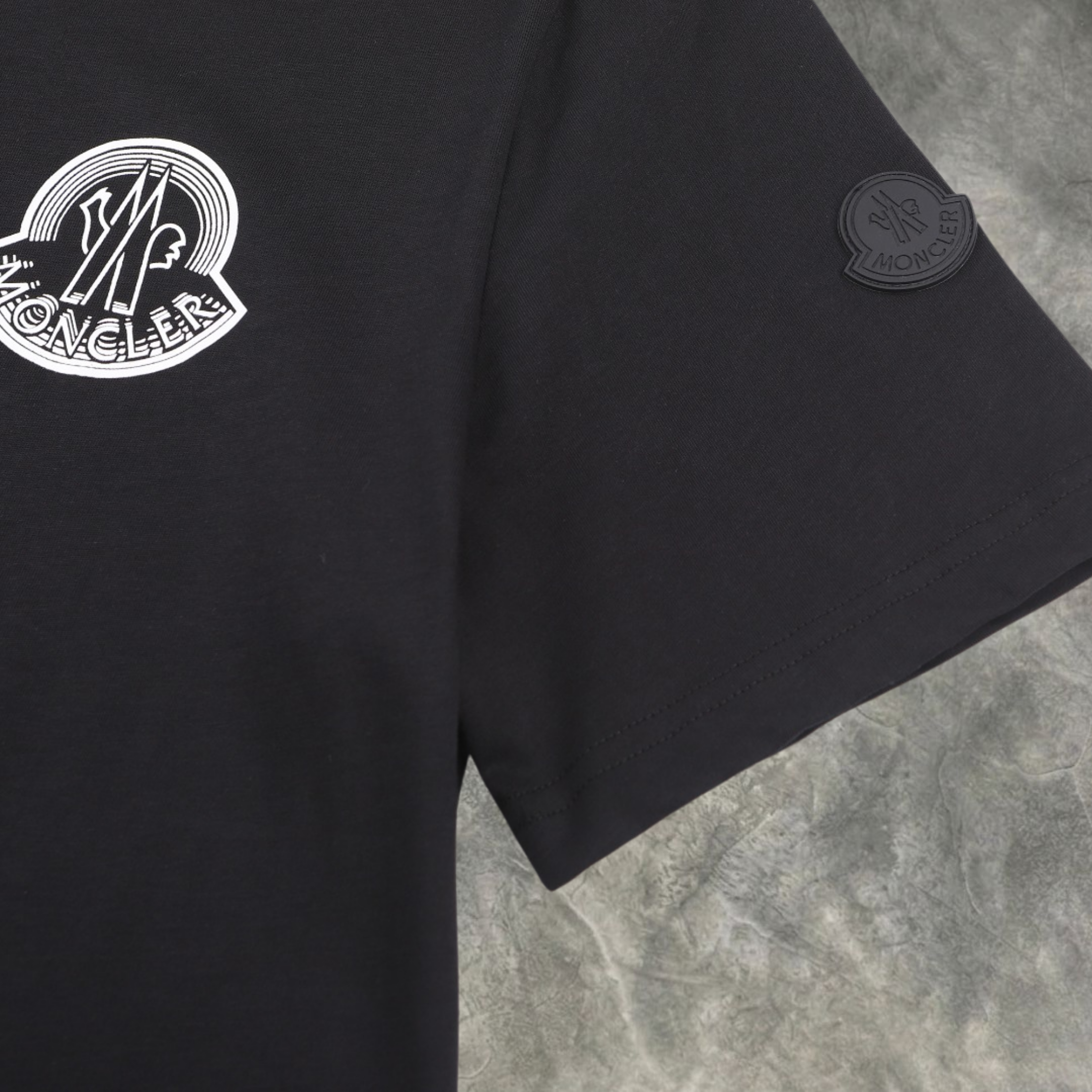 Elvare Club® T-shirt