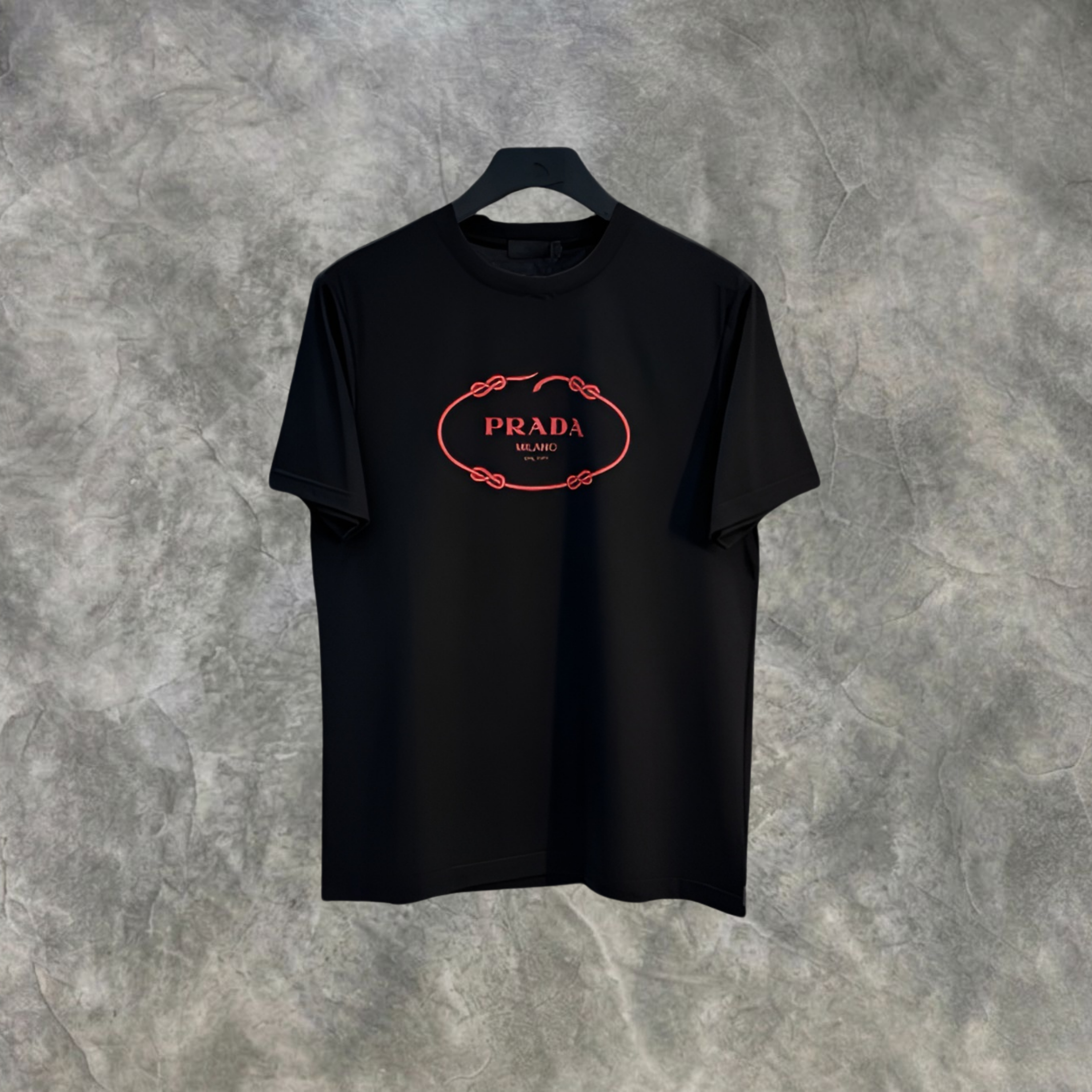 Elvare Club® T-Shirt