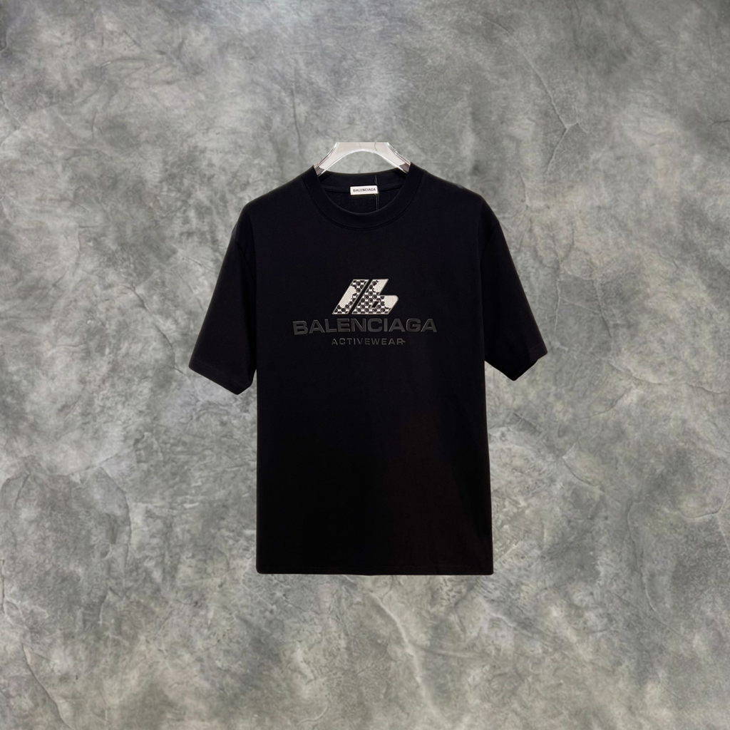 Elvare Club® T-Shirt