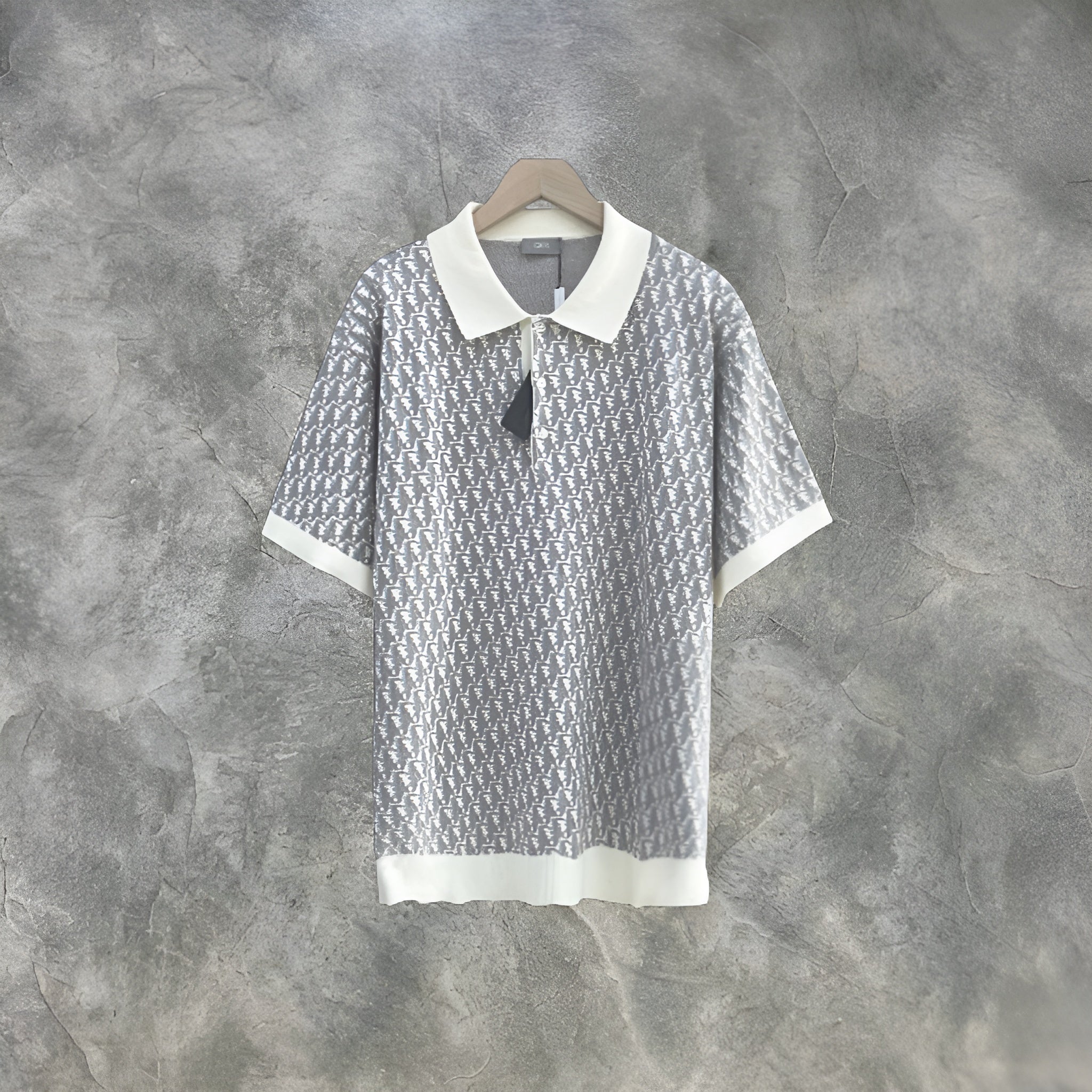 Elvare Club® T-Shirt