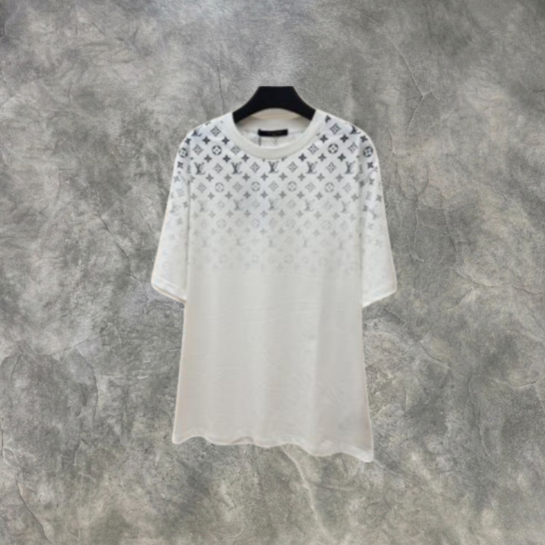 Elvare Club® T-Shirt