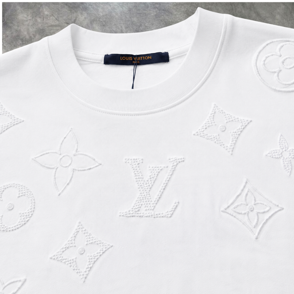 Elvare Club® T-Shirt