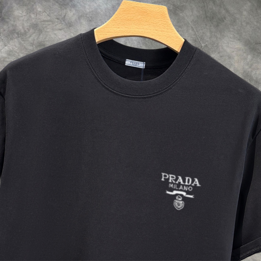 Elvare Club® T-Shirt