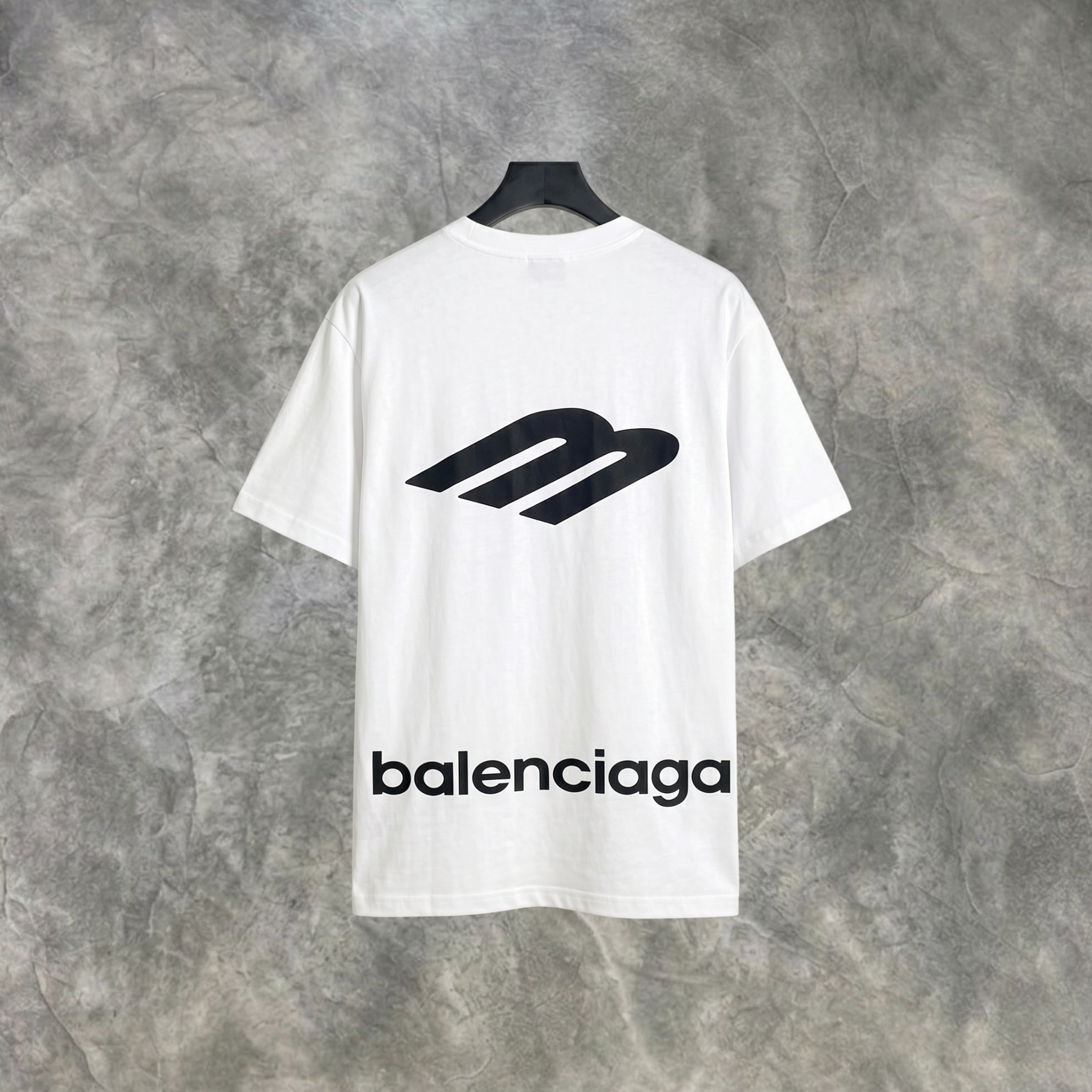 Elvare Club® T-shirt