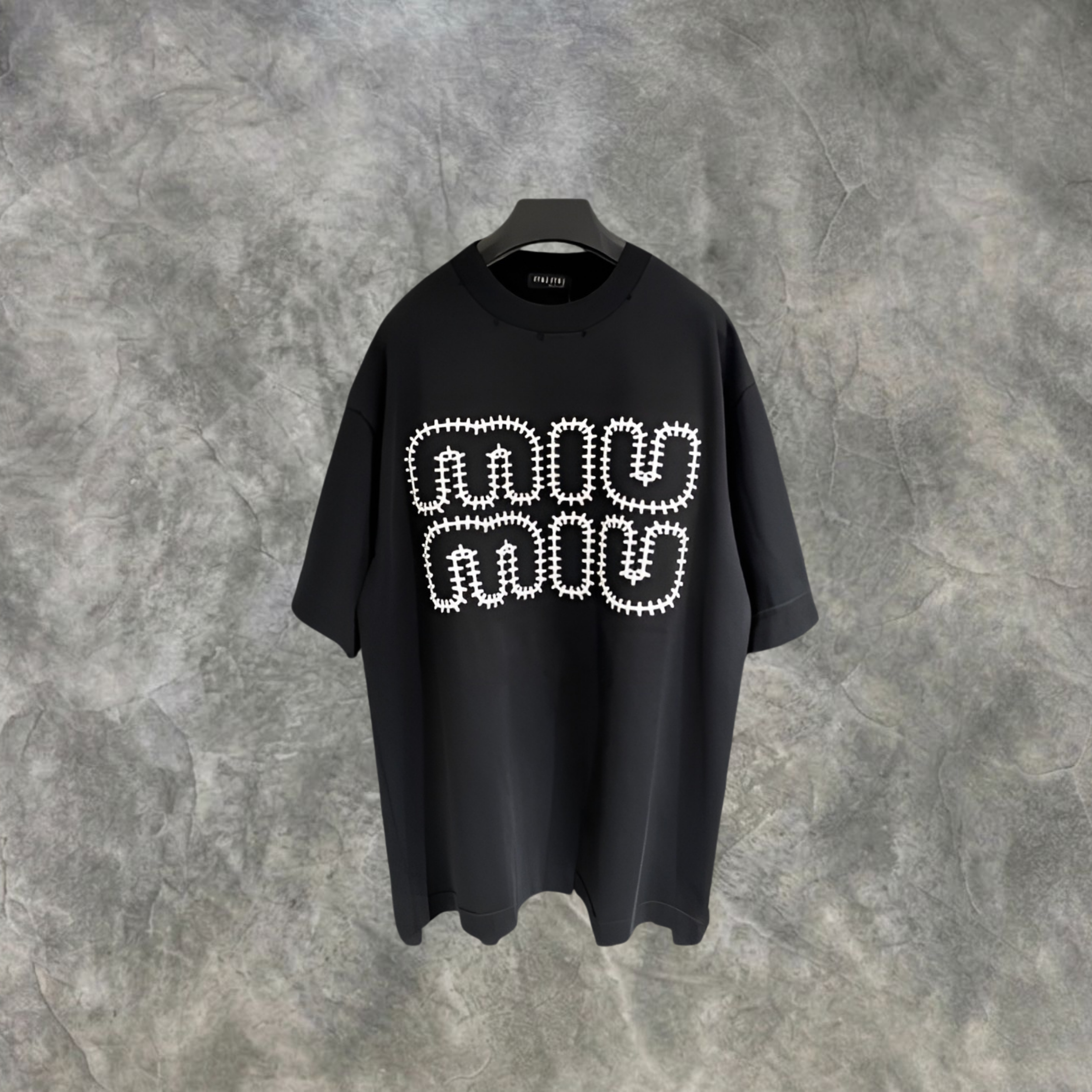 Elvare Club® T-Shirt