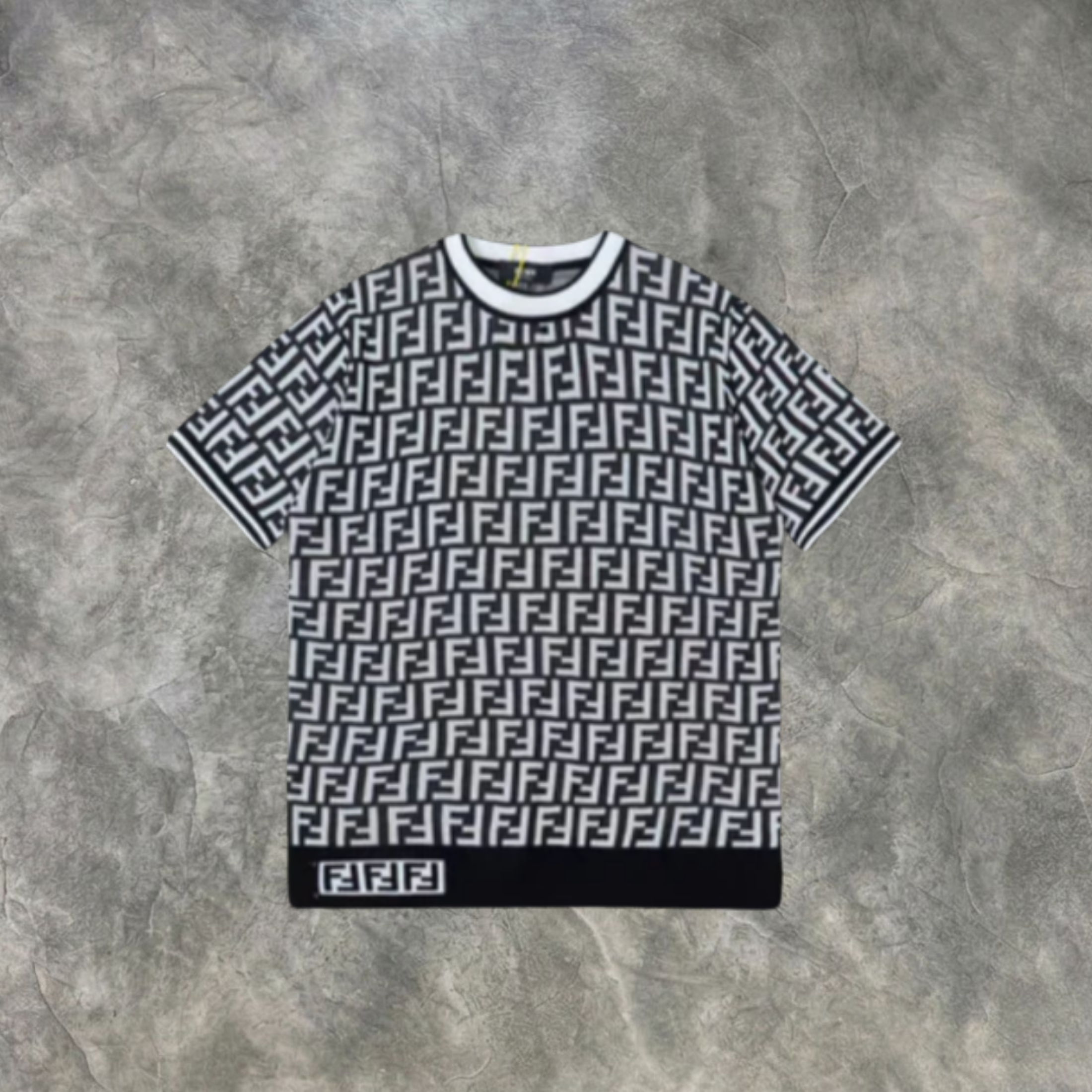 Elvare Club® T-Shirt